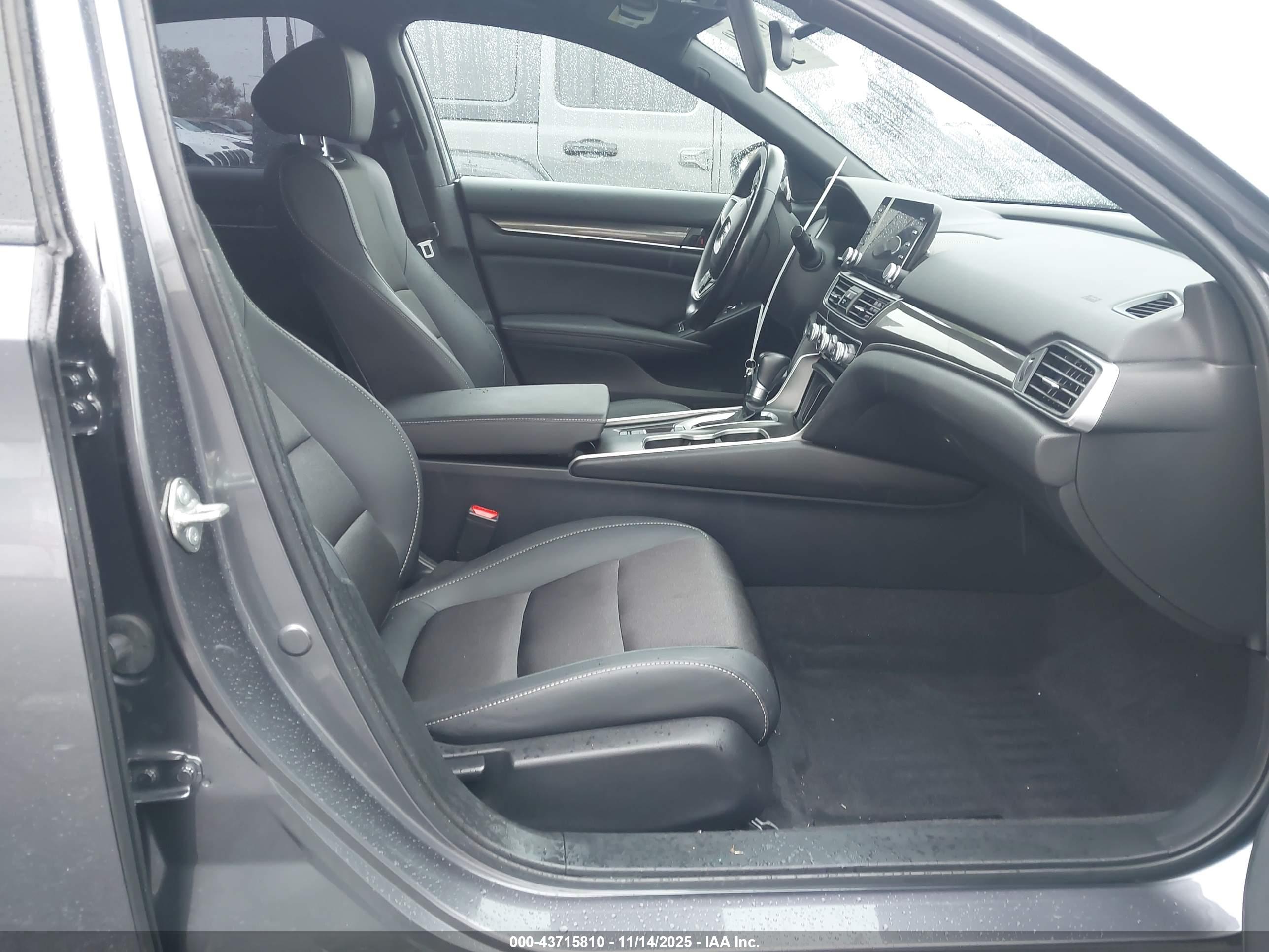 HONDA ACCORD image 5