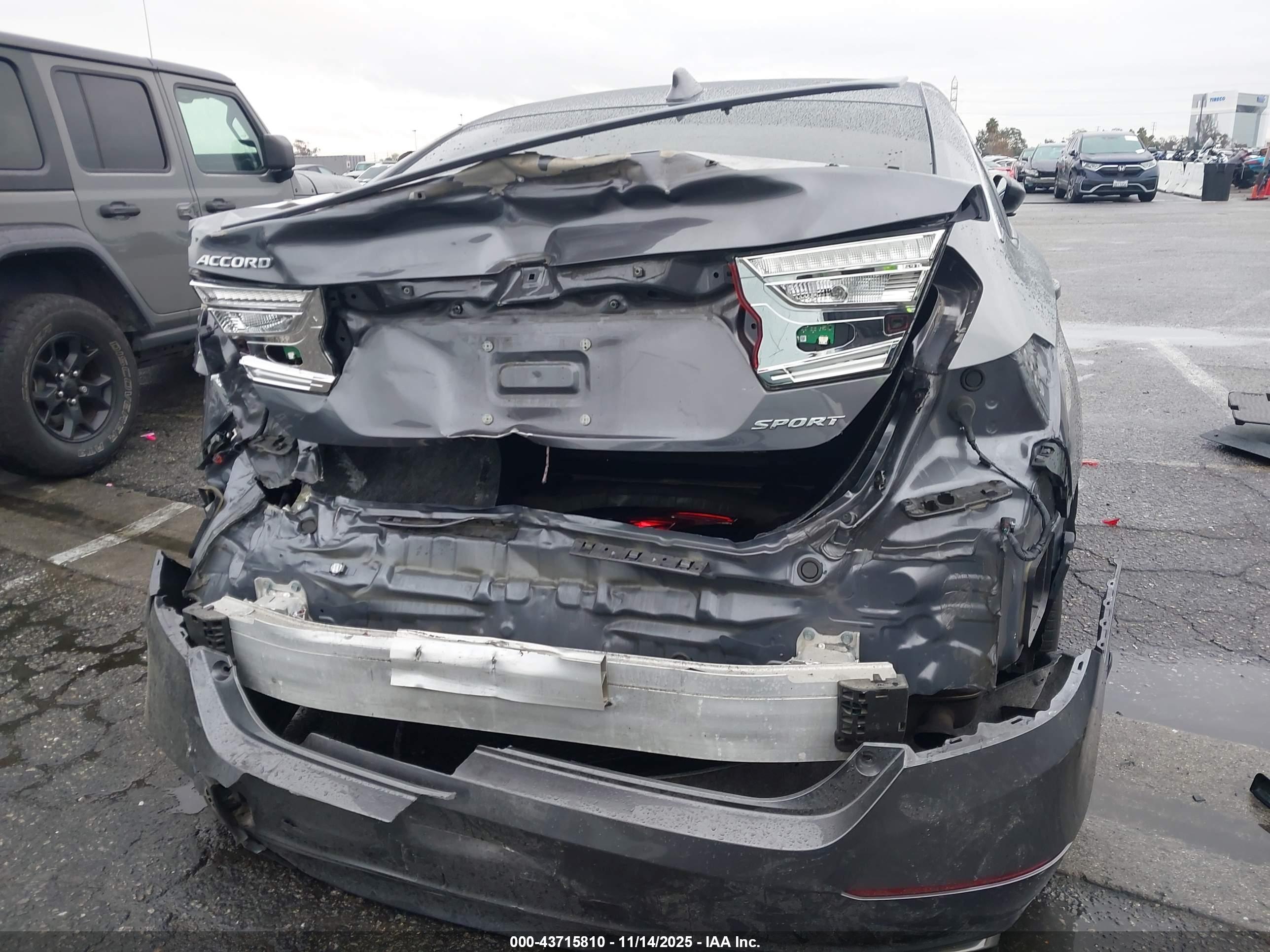 HONDA ACCORD image 6