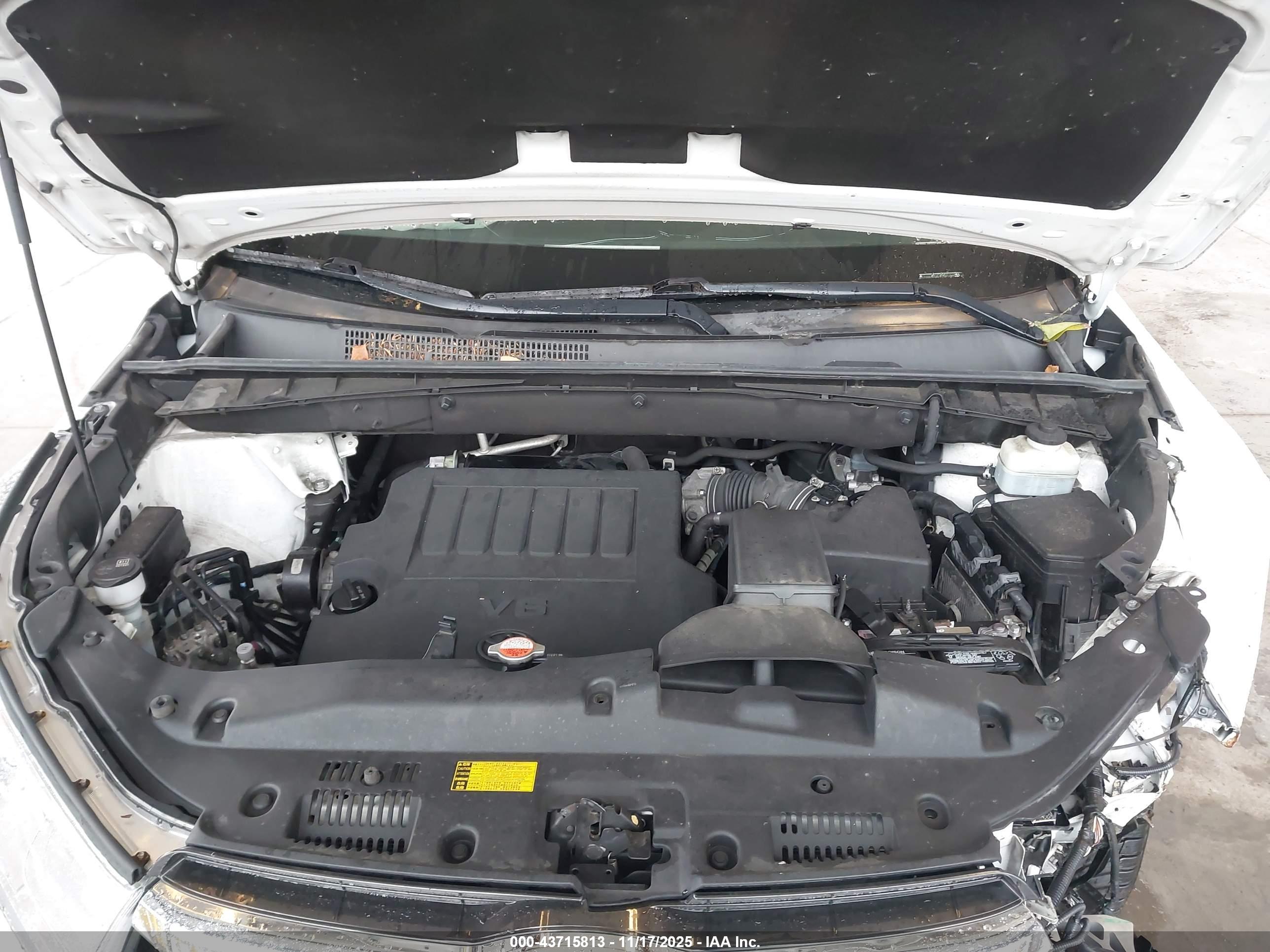 TOYOTA HIGHLANDER image 10