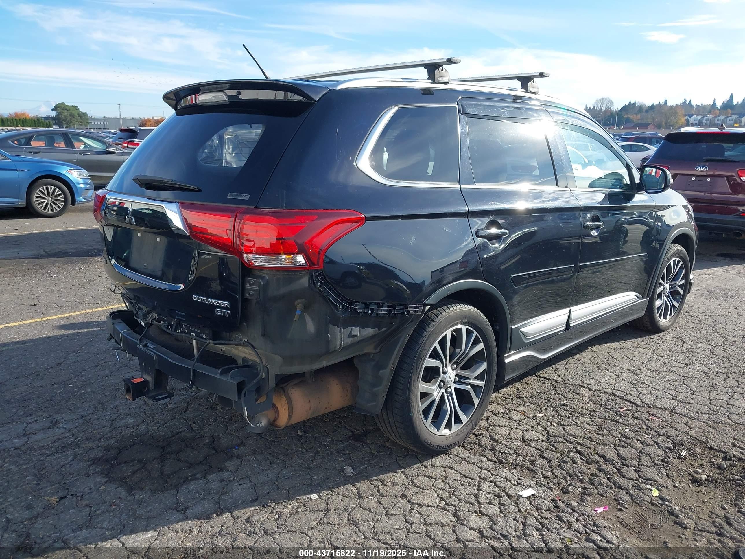 MITSUBISHI OUTLANDER image 4