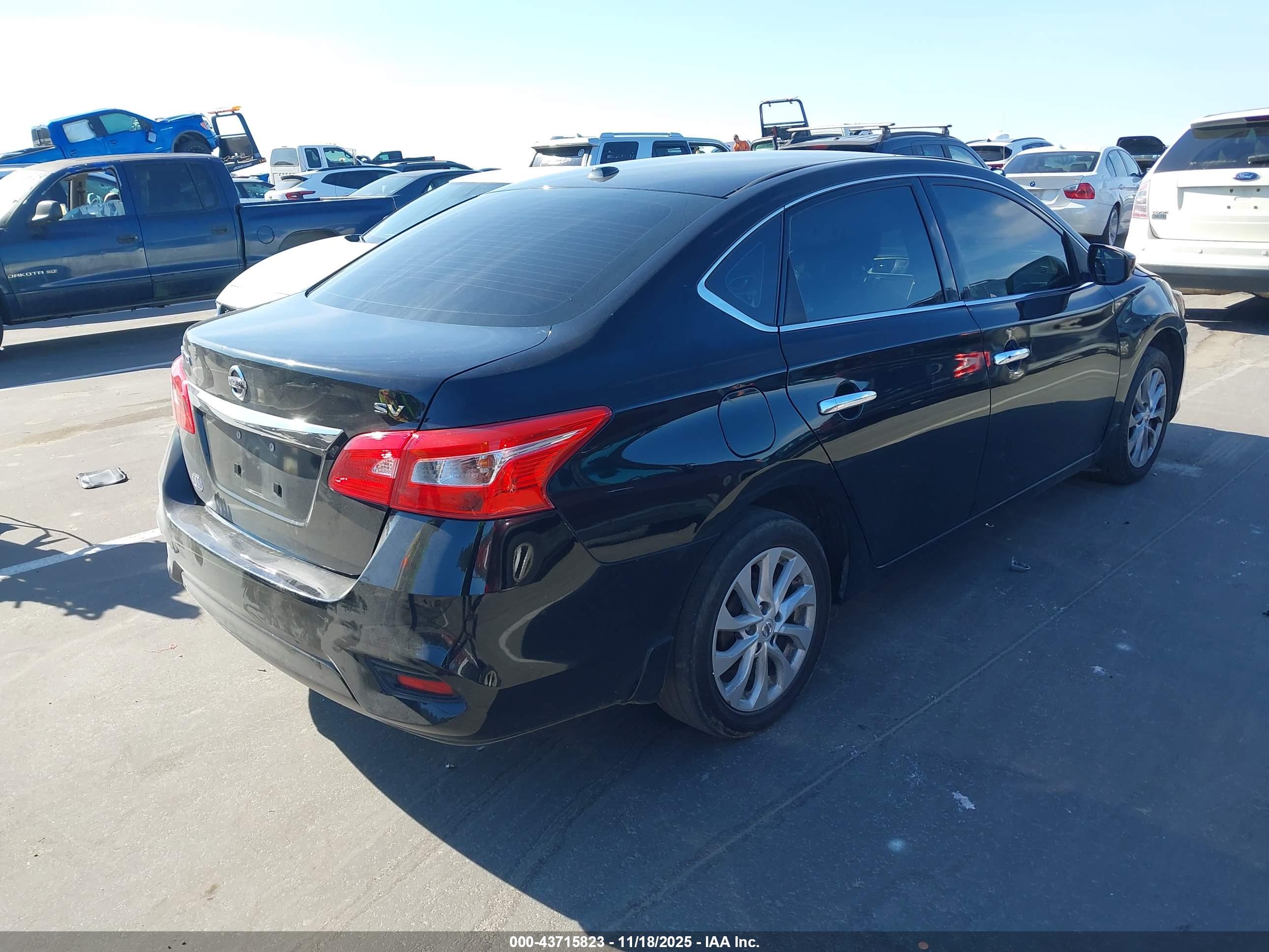 NISSAN SENTRA image 4
