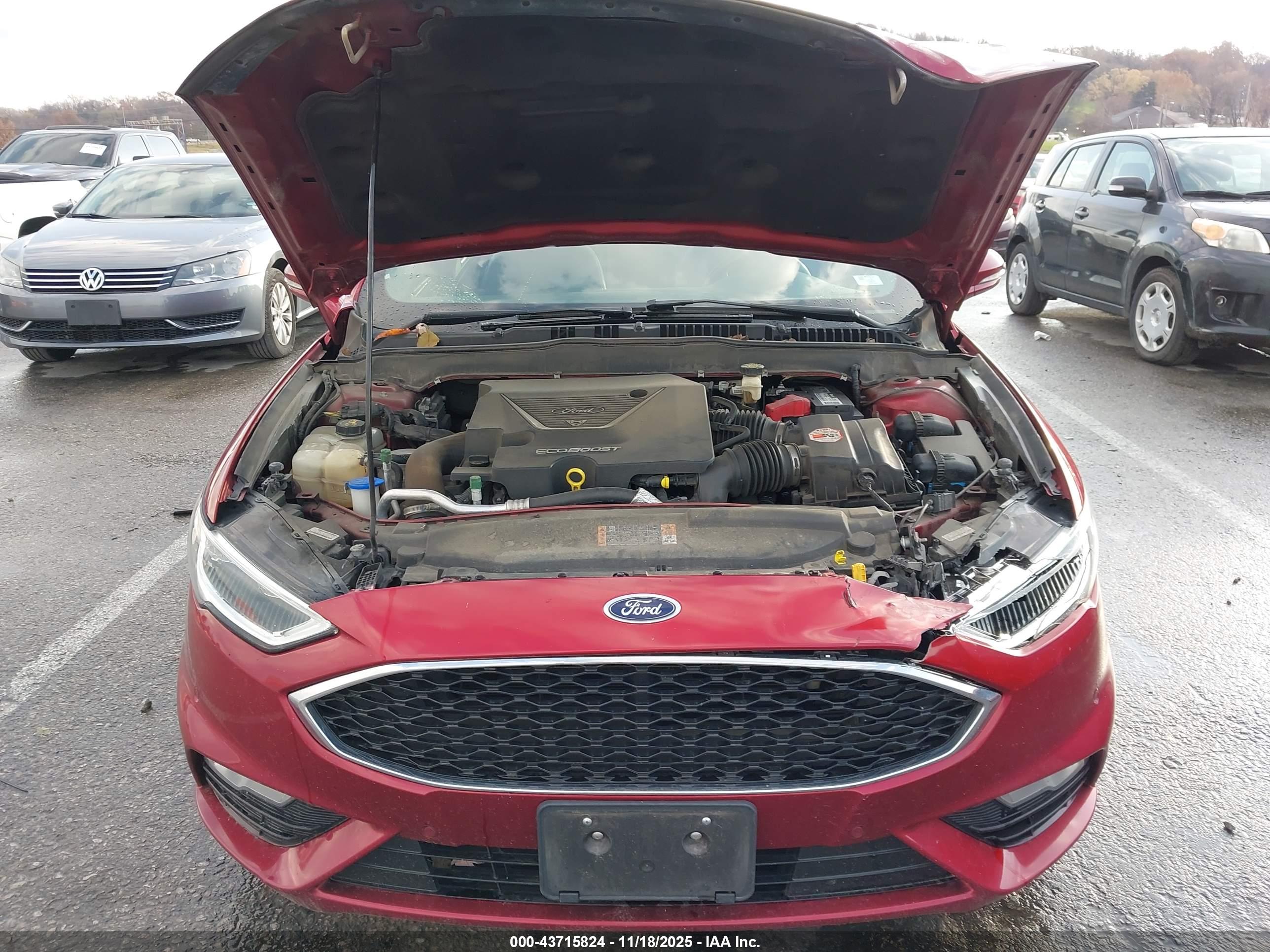 FORD FUSION image 10