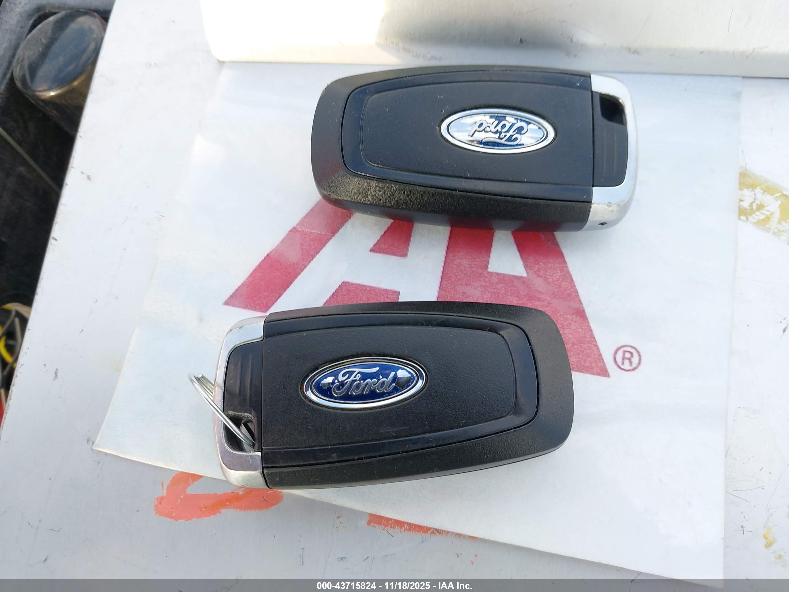 FORD FUSION image 11