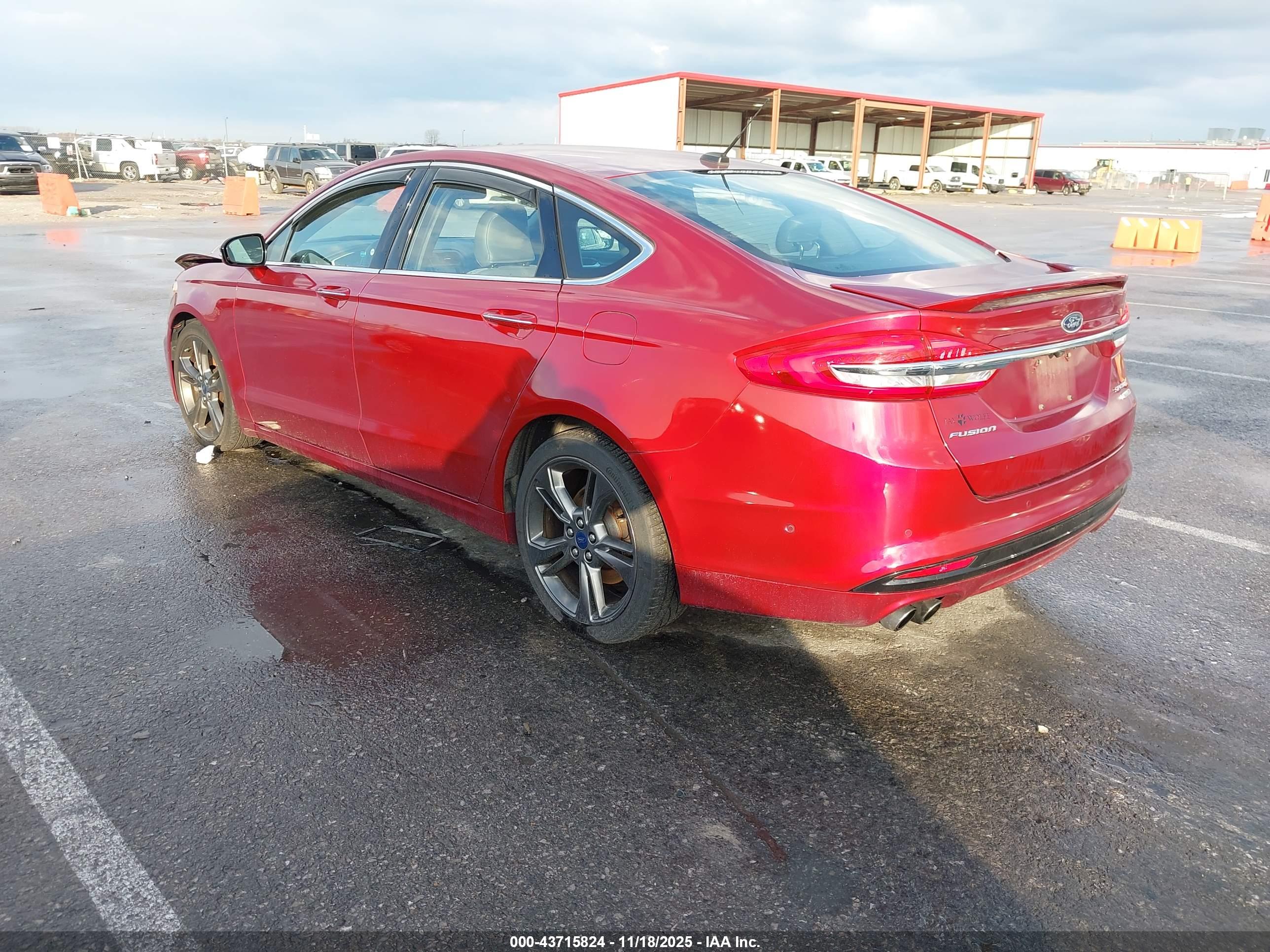 FORD FUSION image 3