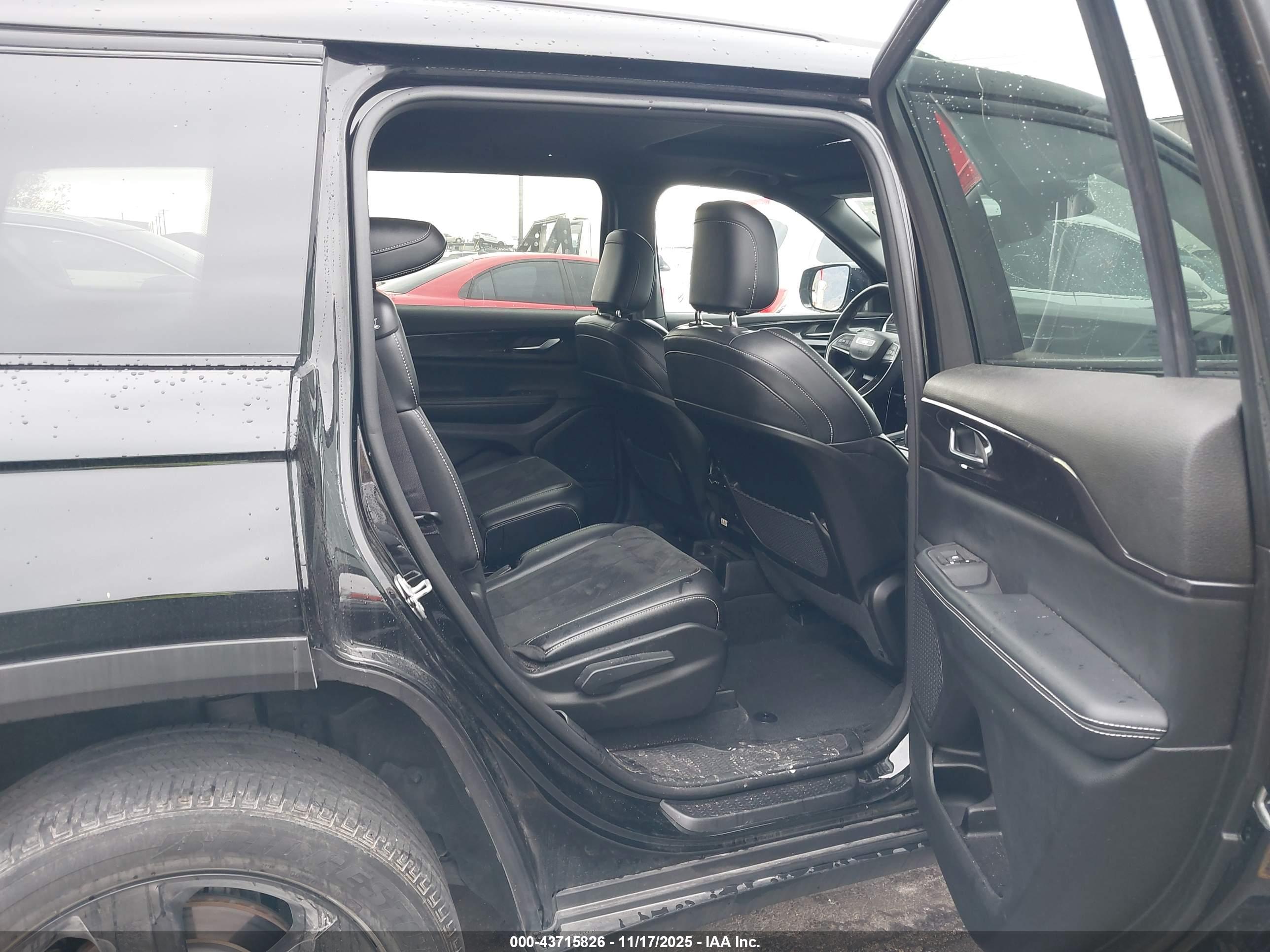 JEEP GRAND image 8