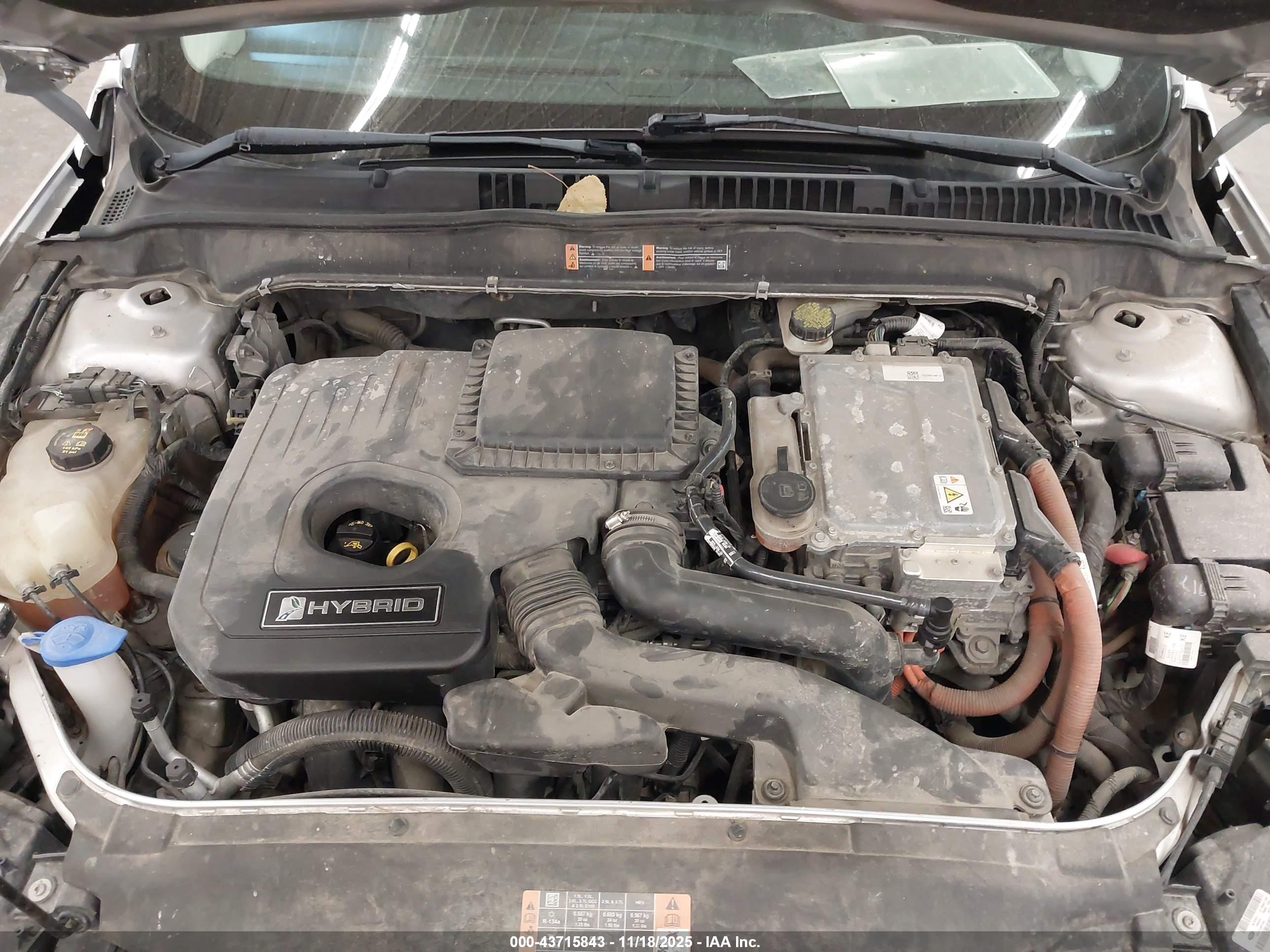 FORD FUSION image 10