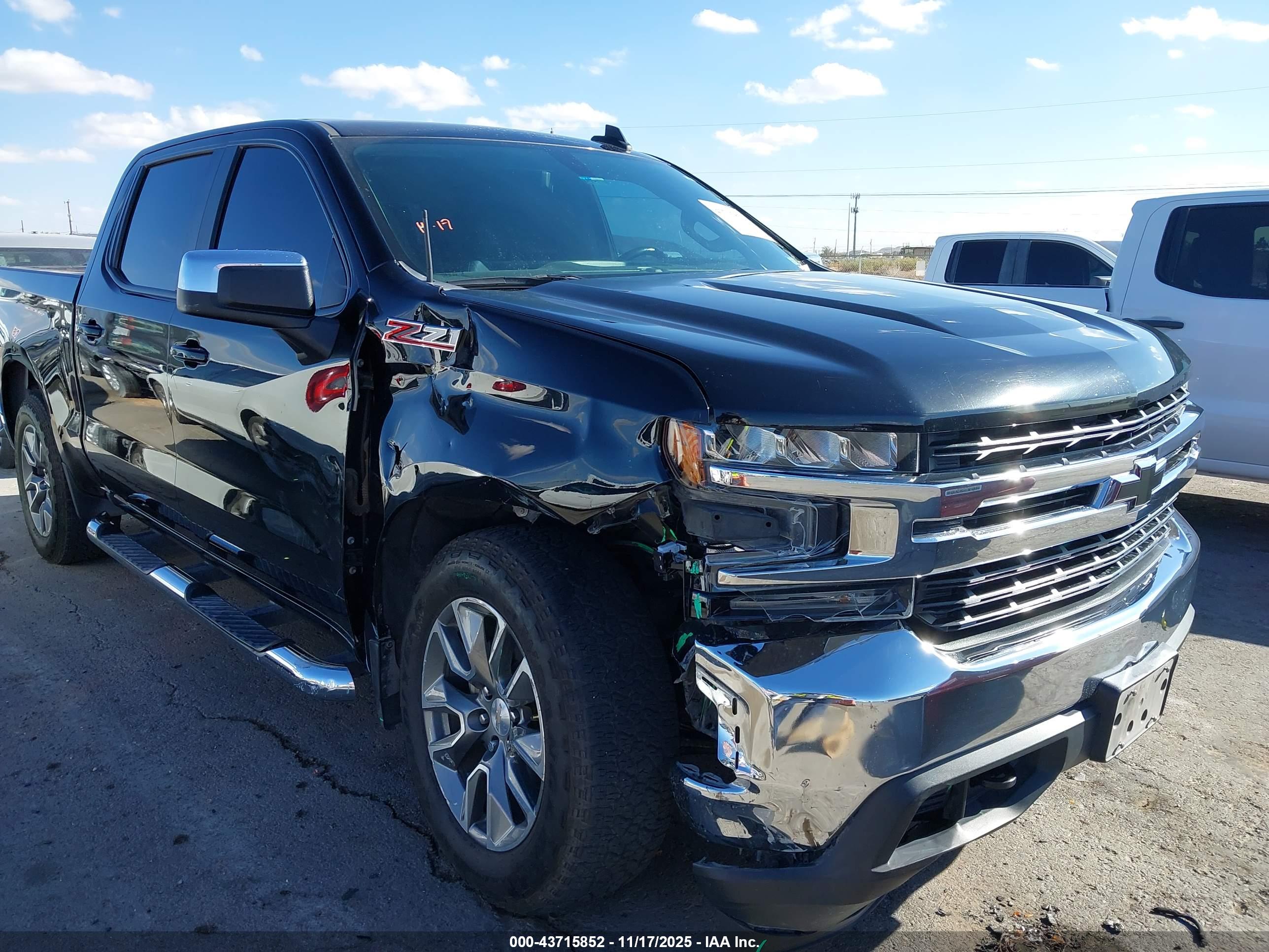 CHEVROLET SILVERADO image 6