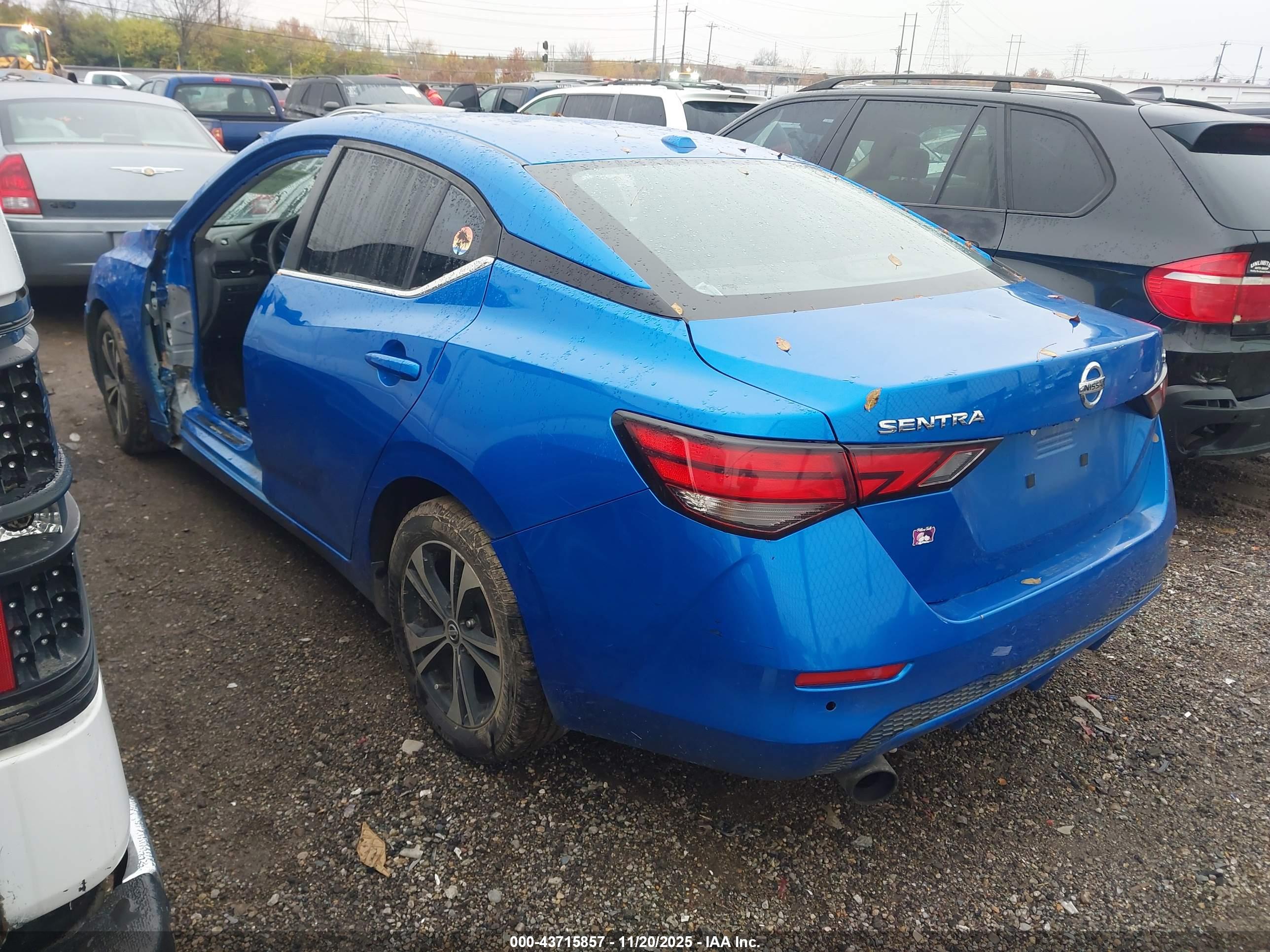 NISSAN SENTRA image 3