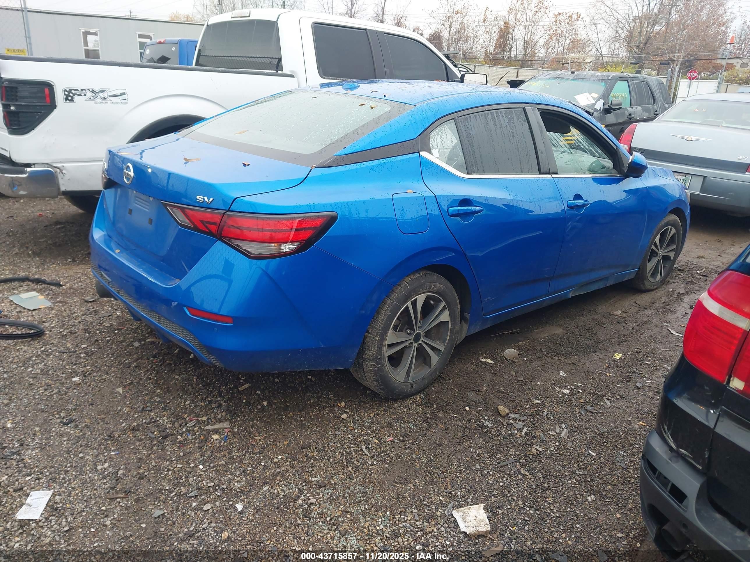 NISSAN SENTRA image 4