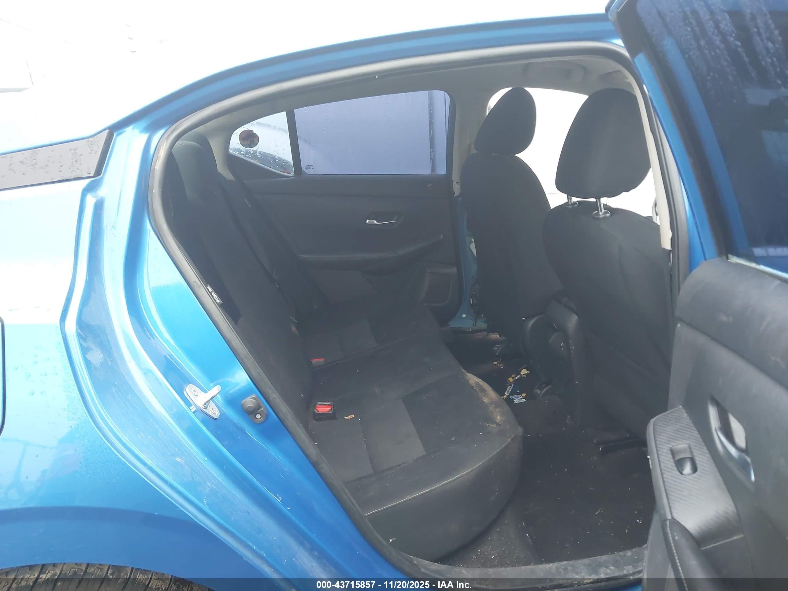 NISSAN SENTRA image 8