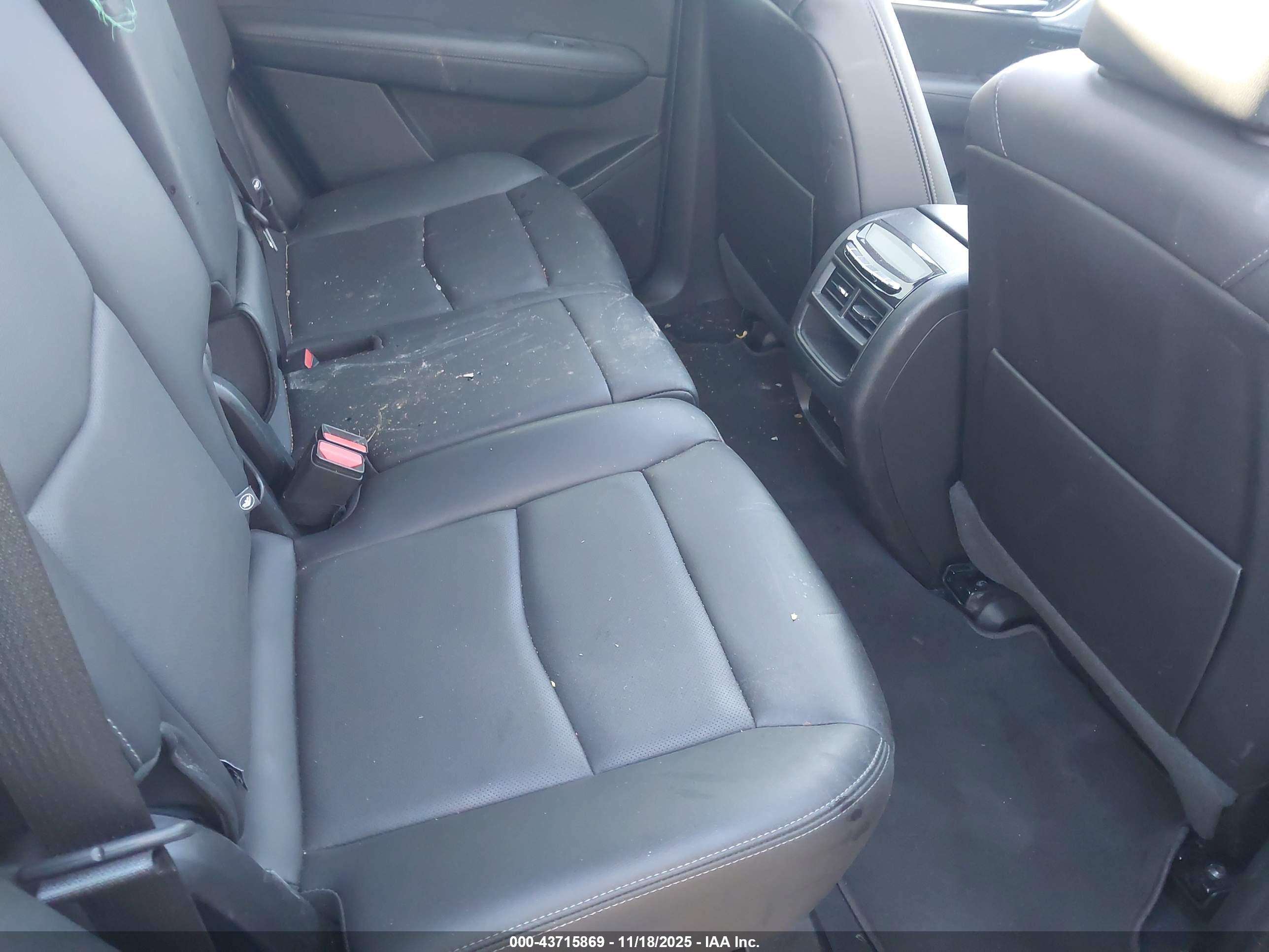 CADILLAC XT5 image 8