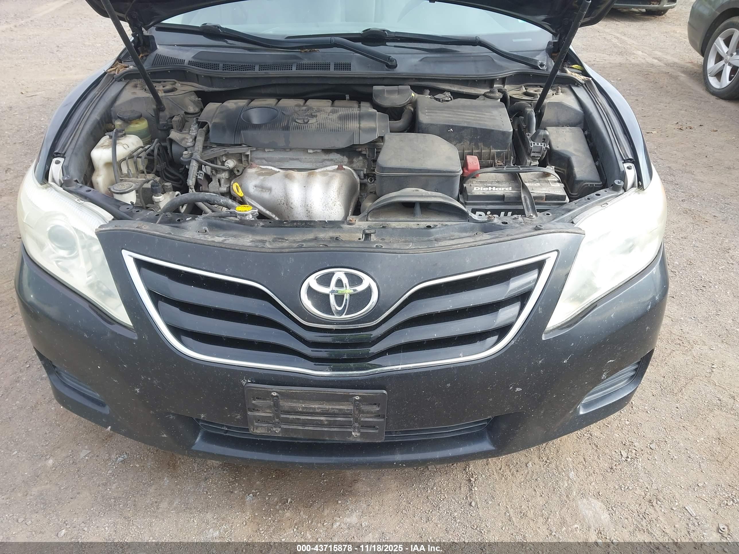 TOYOTA CAMRY image 6