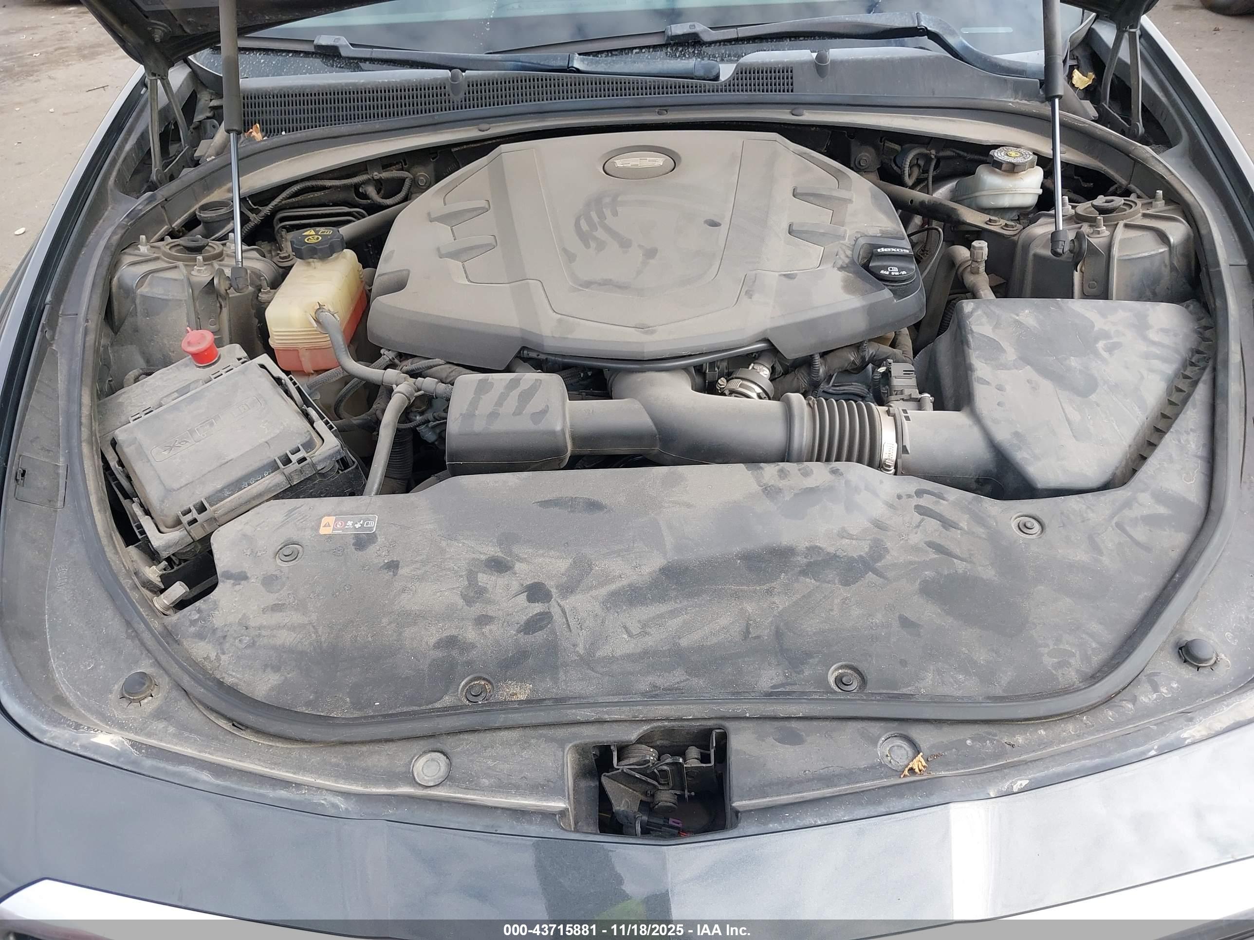 CADILLAC CTS image 10