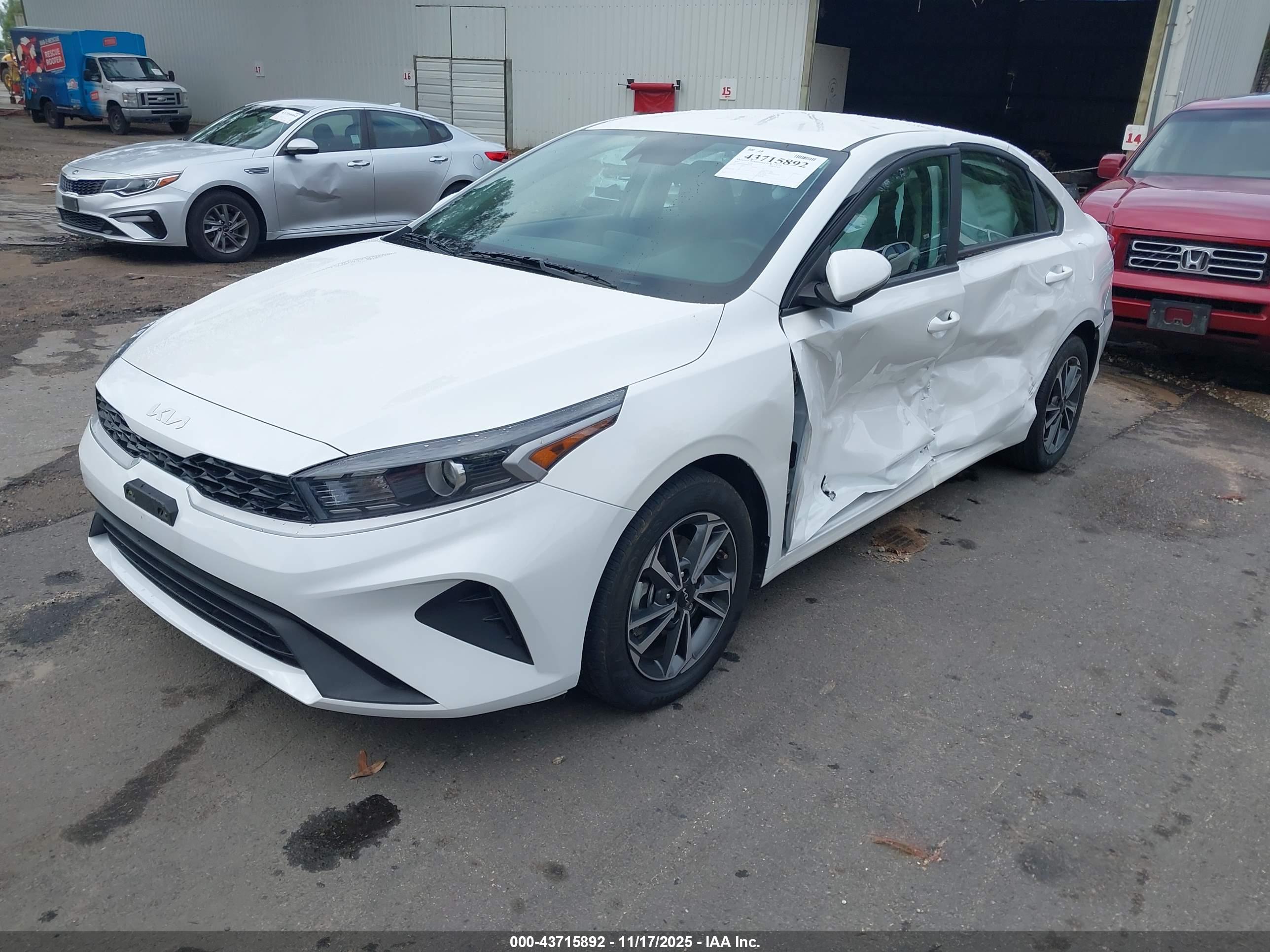 KIA FORTE image 2