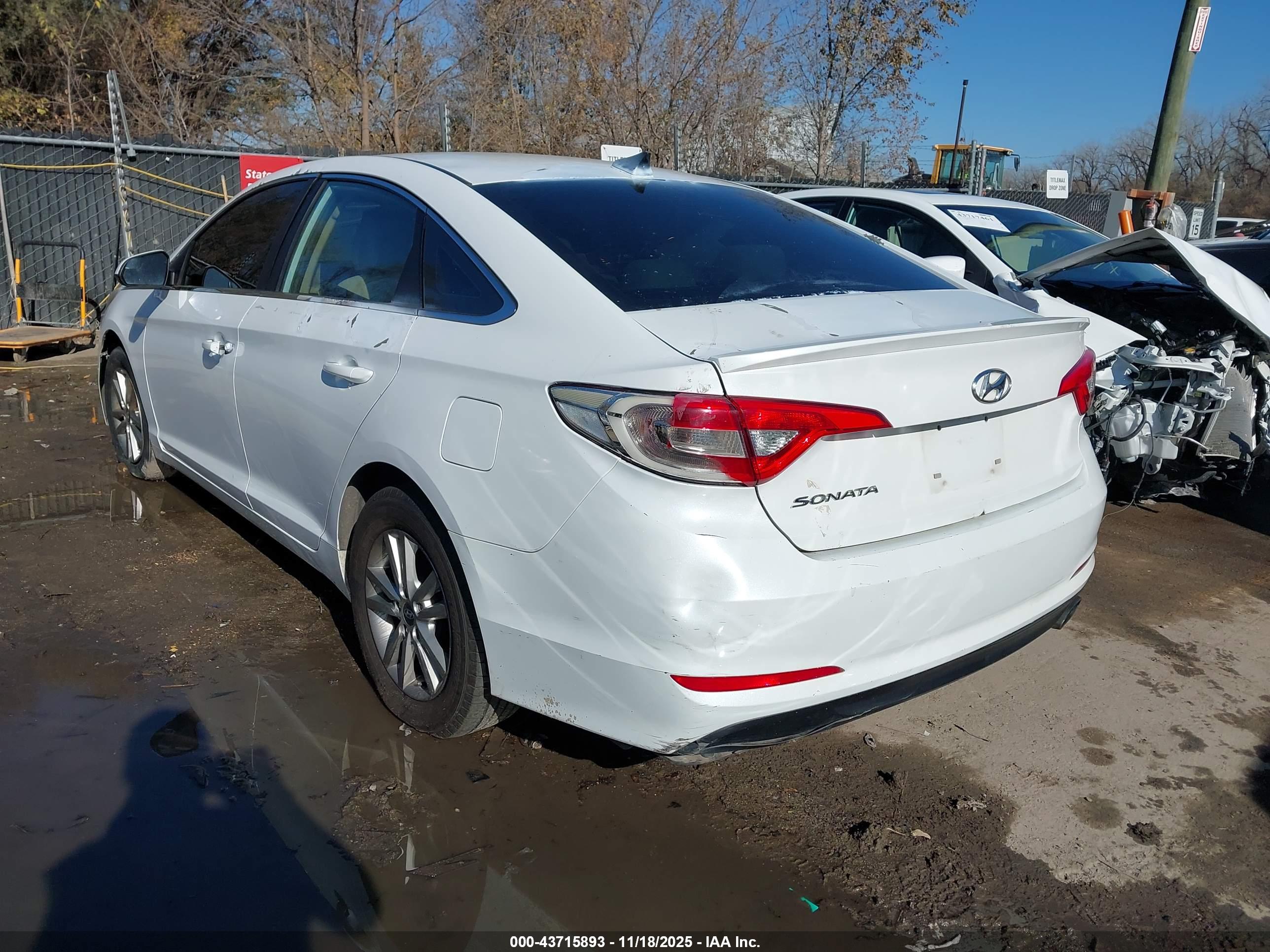 HYUNDAI SONATA image 3