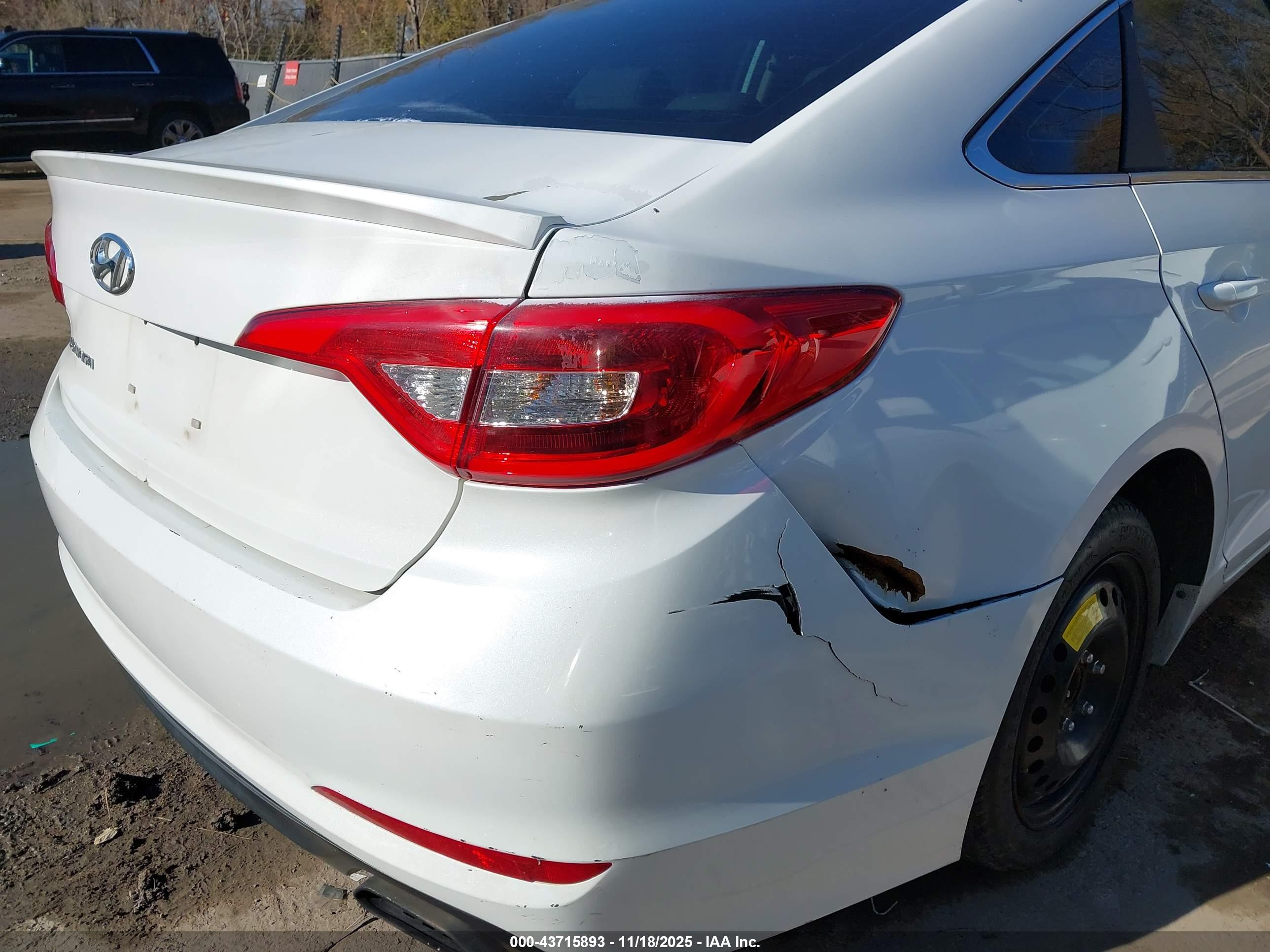 HYUNDAI SONATA image 6