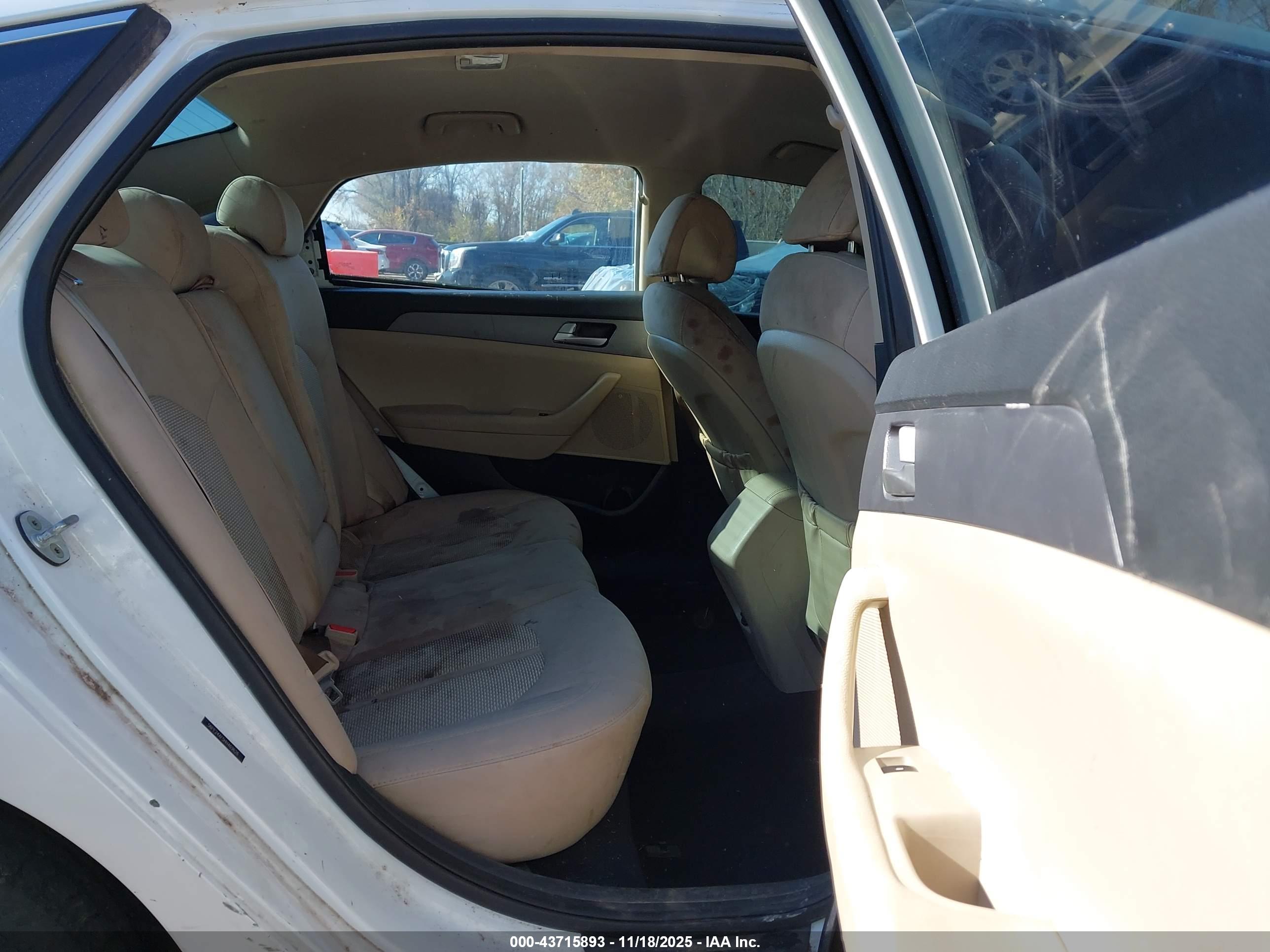 HYUNDAI SONATA image 8