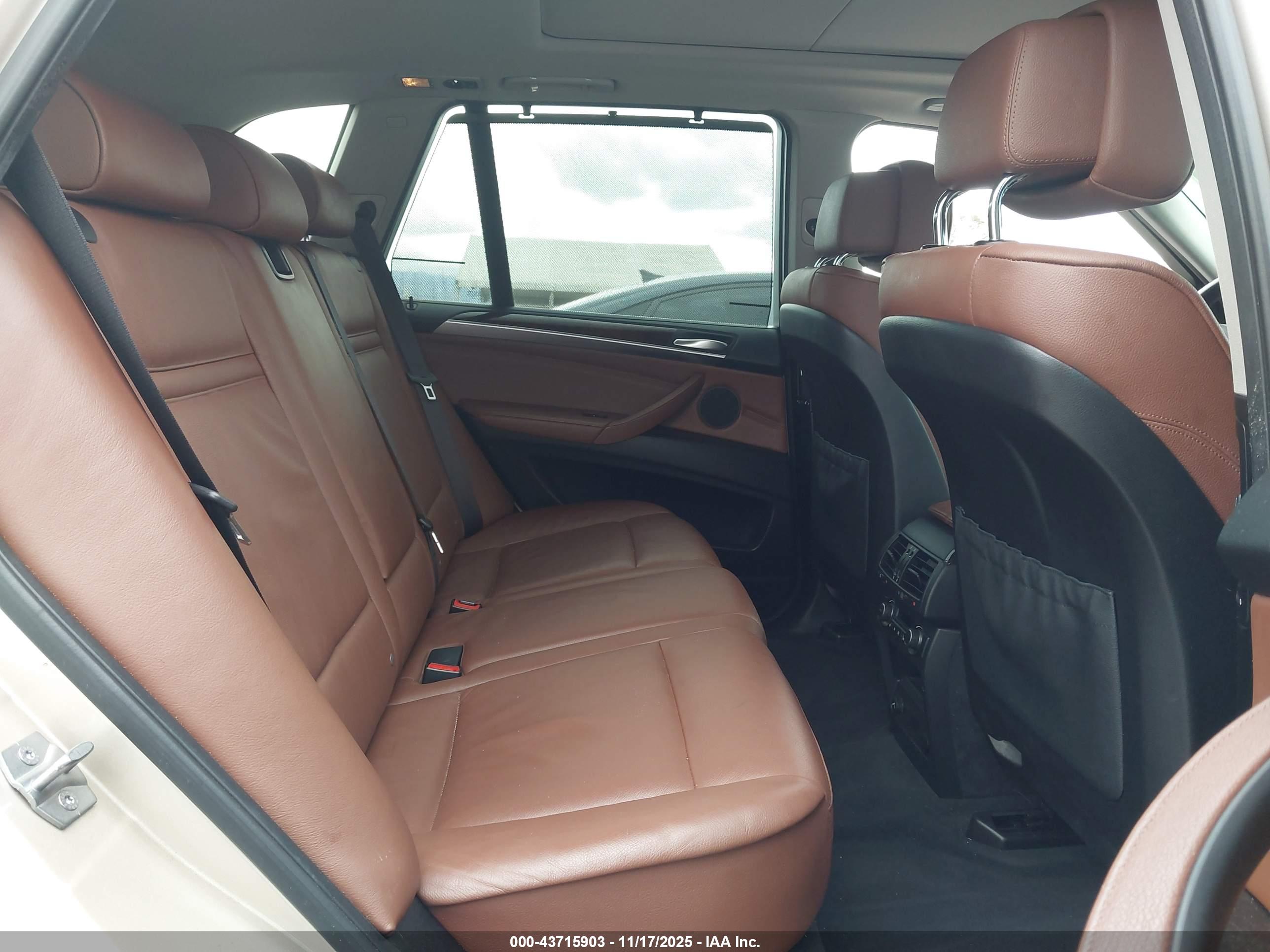 BMW X5 image 8