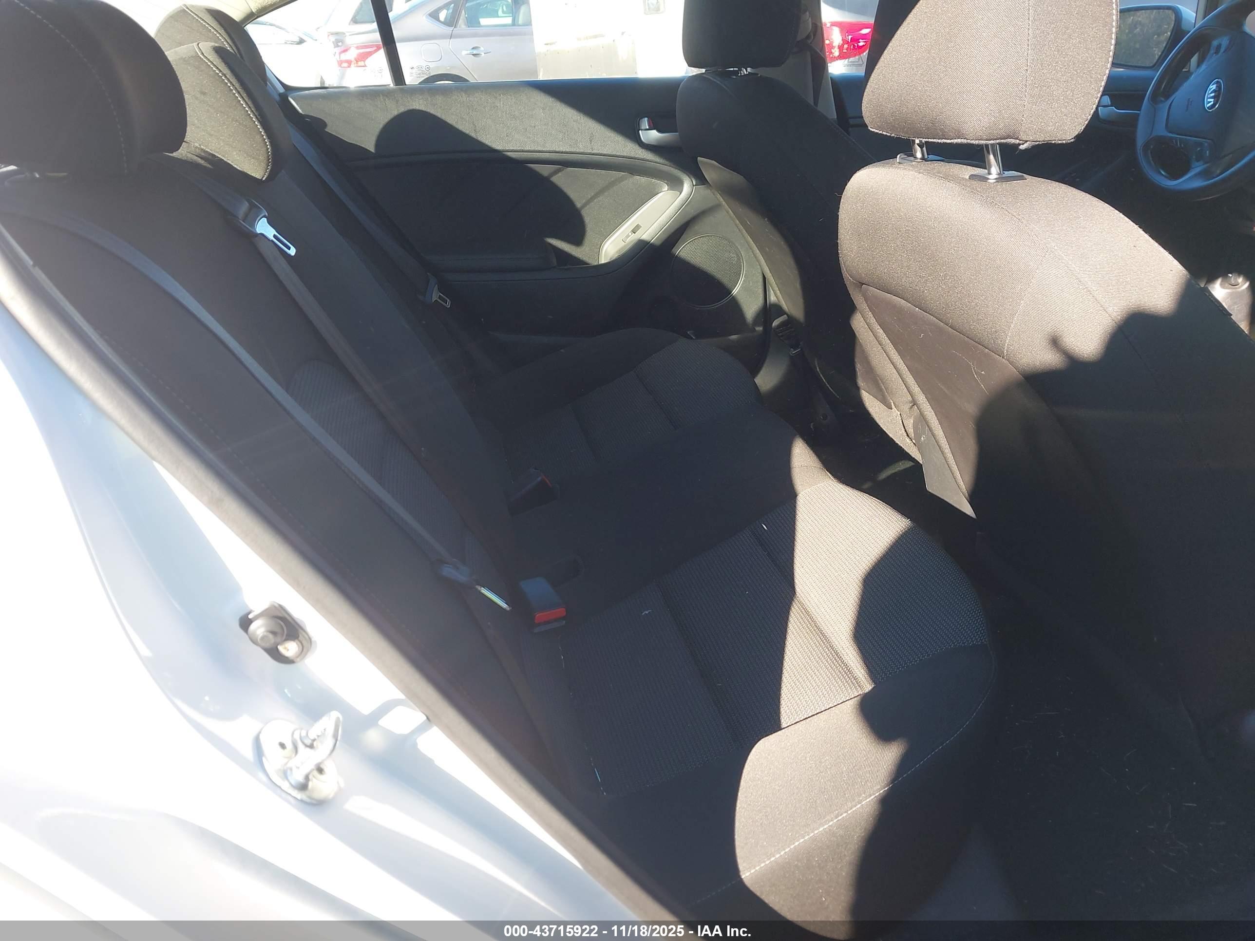 KIA FORTE image 8