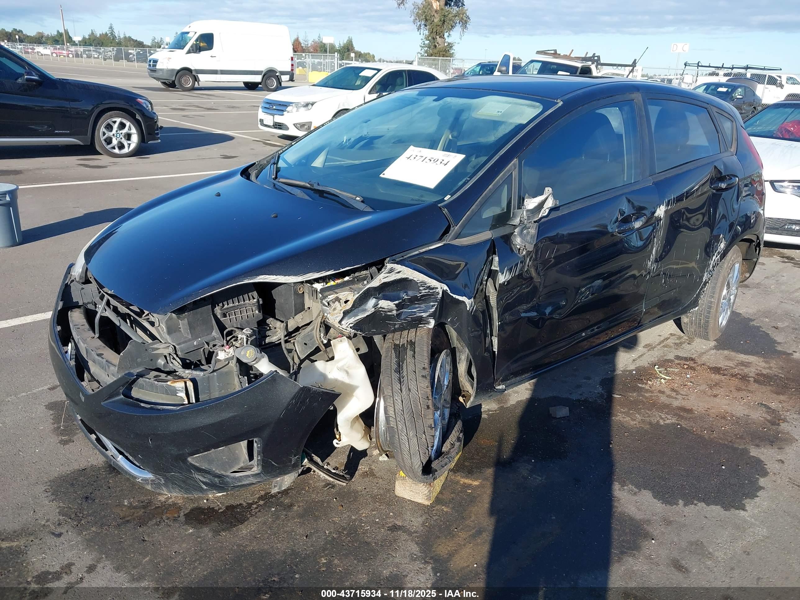 FORD FIESTA image 2