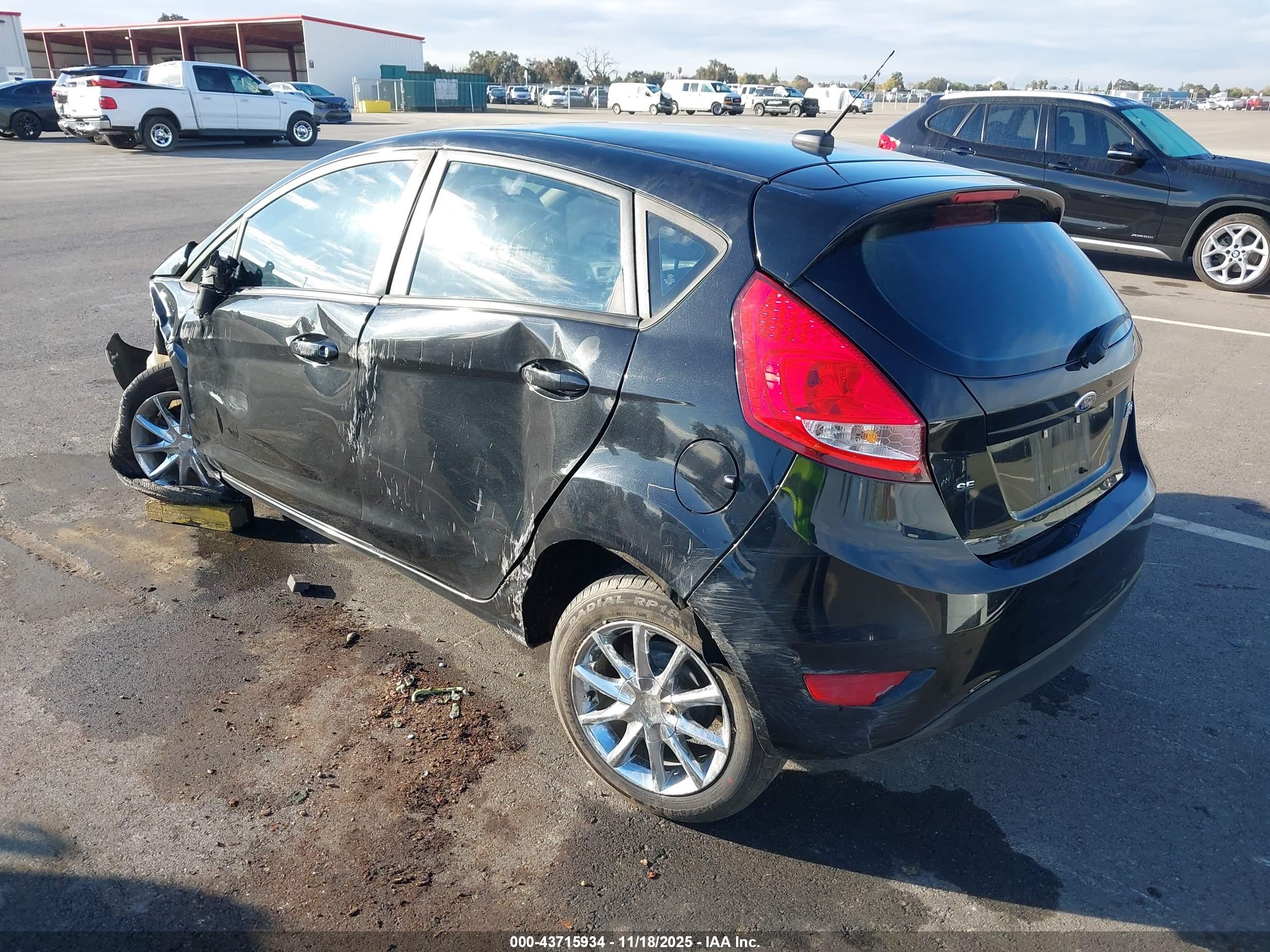 FORD FIESTA image 3