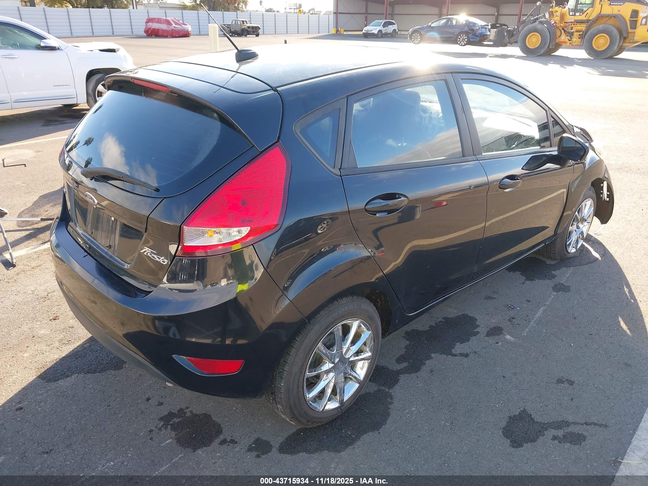 FORD FIESTA image 4