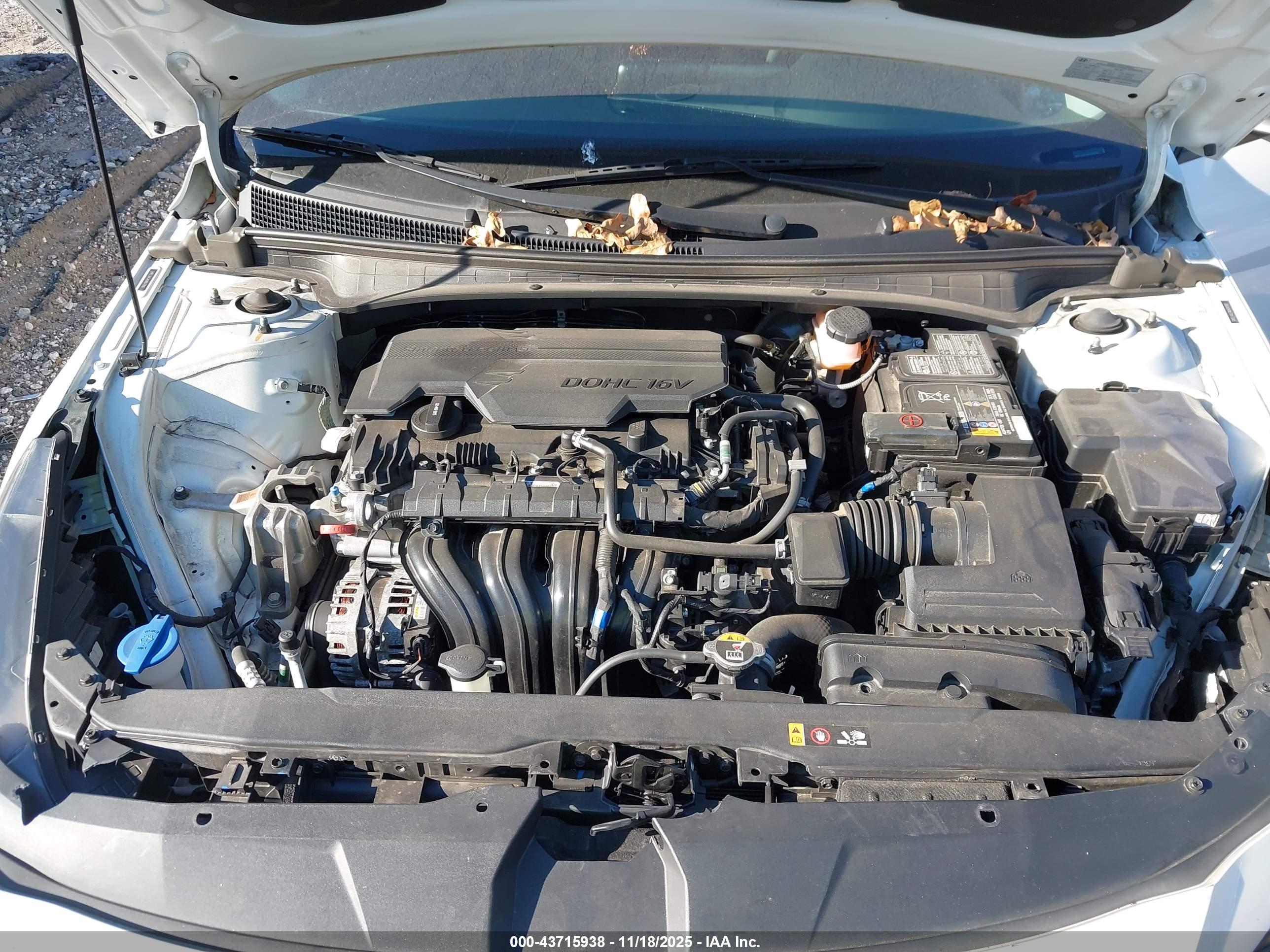 HYUNDAI ELANTRA image 10