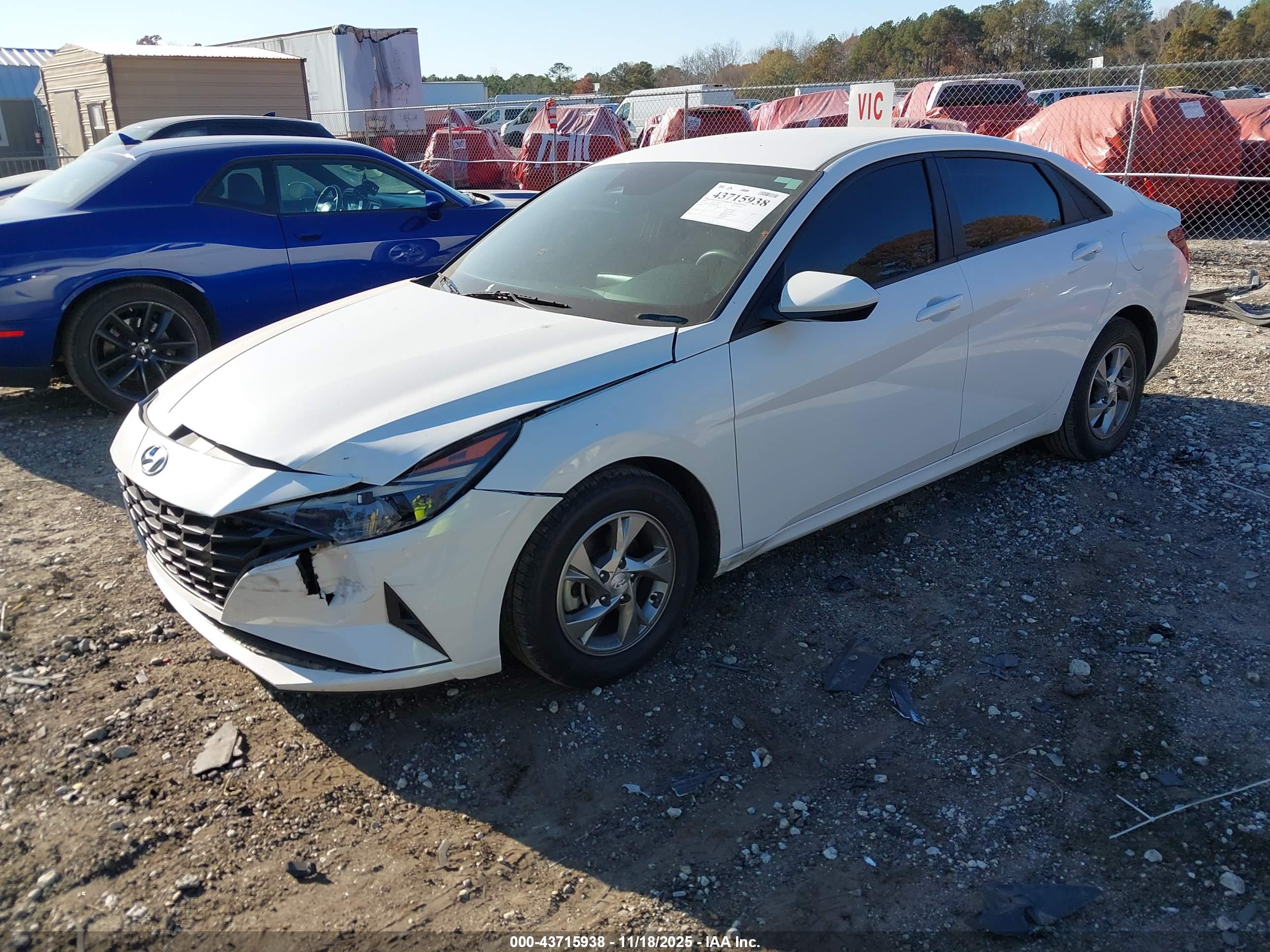 HYUNDAI ELANTRA image 2