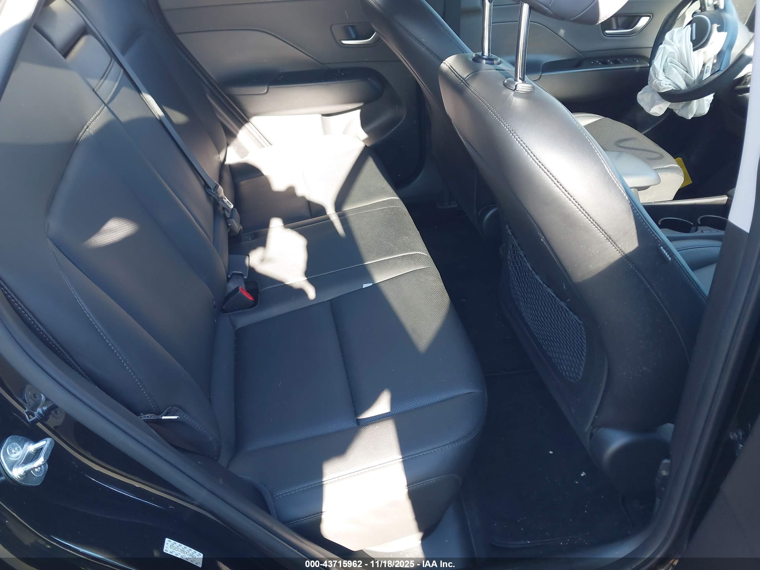 HYUNDAI KONA image 8