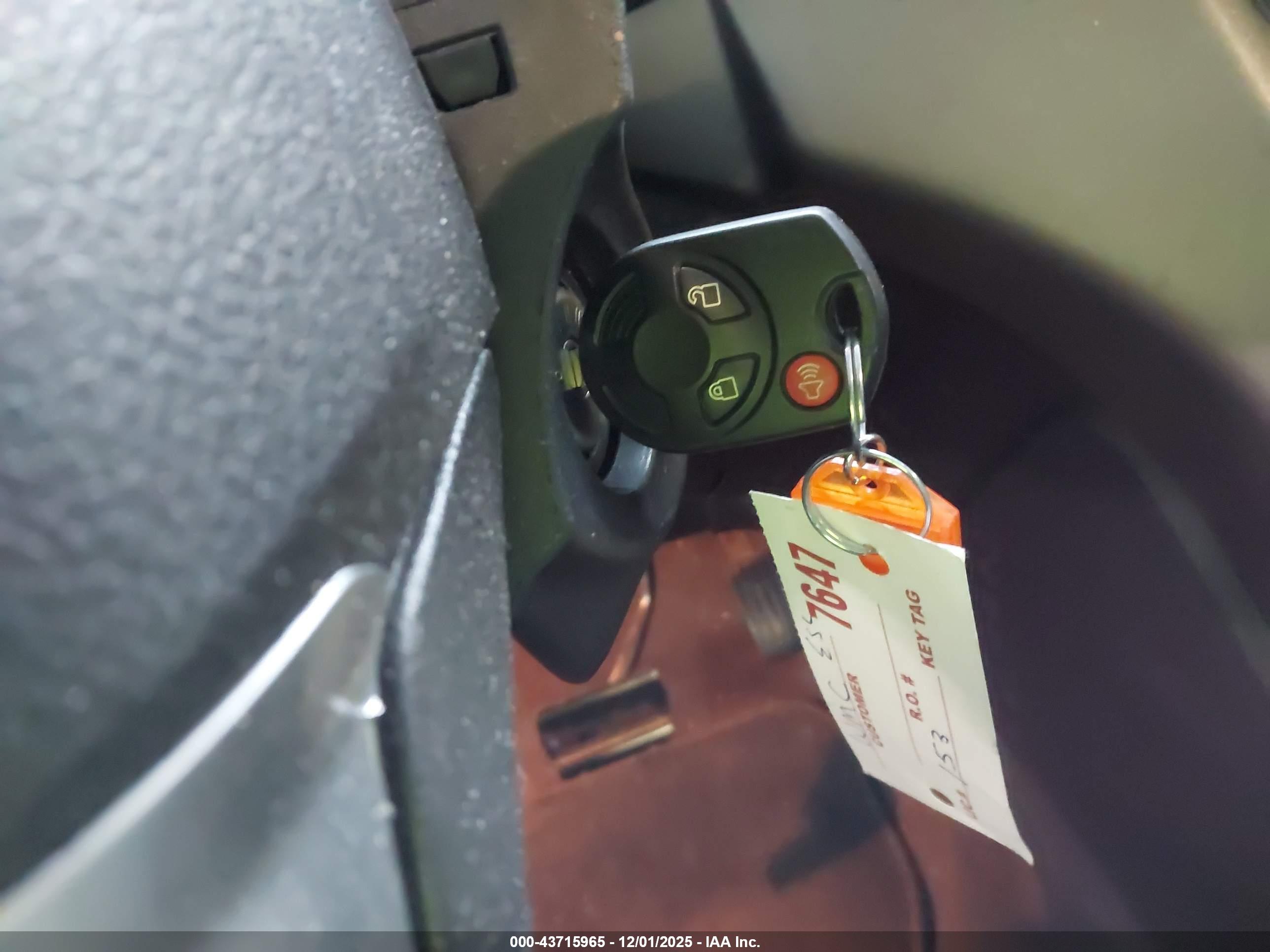 FORD ESCAPE image 11