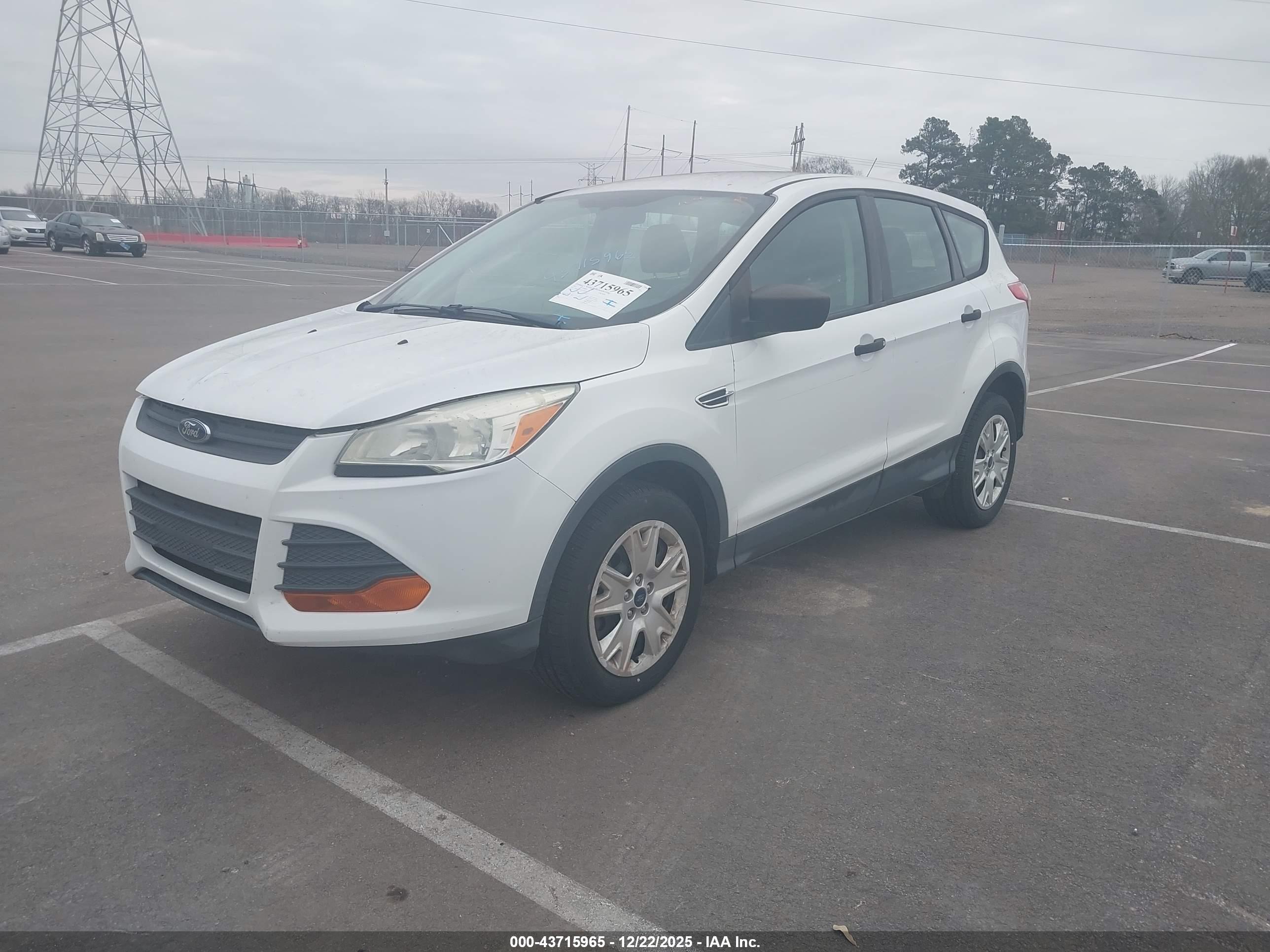 FORD ESCAPE image 2
