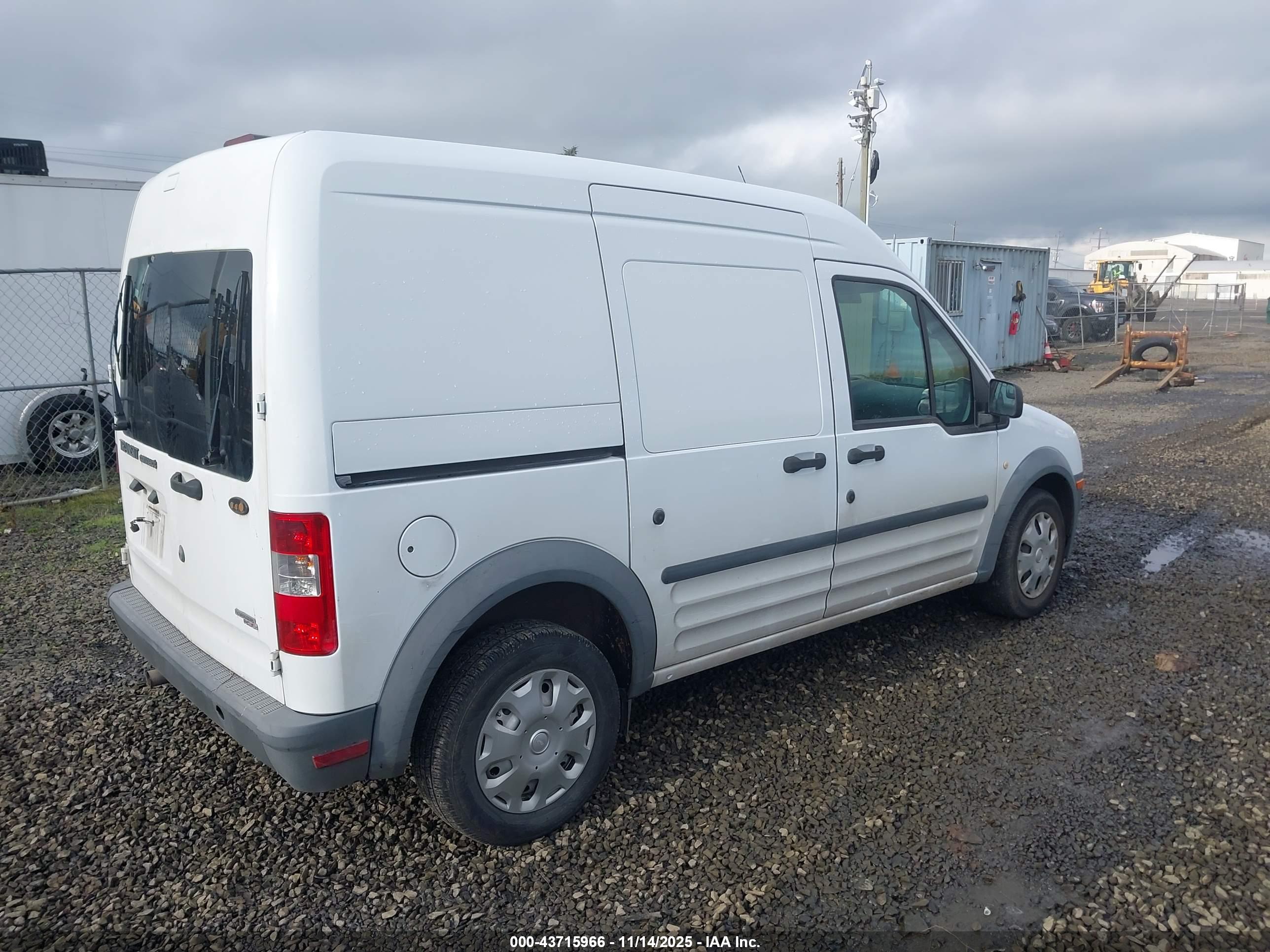 FORD TRANSIT image 4