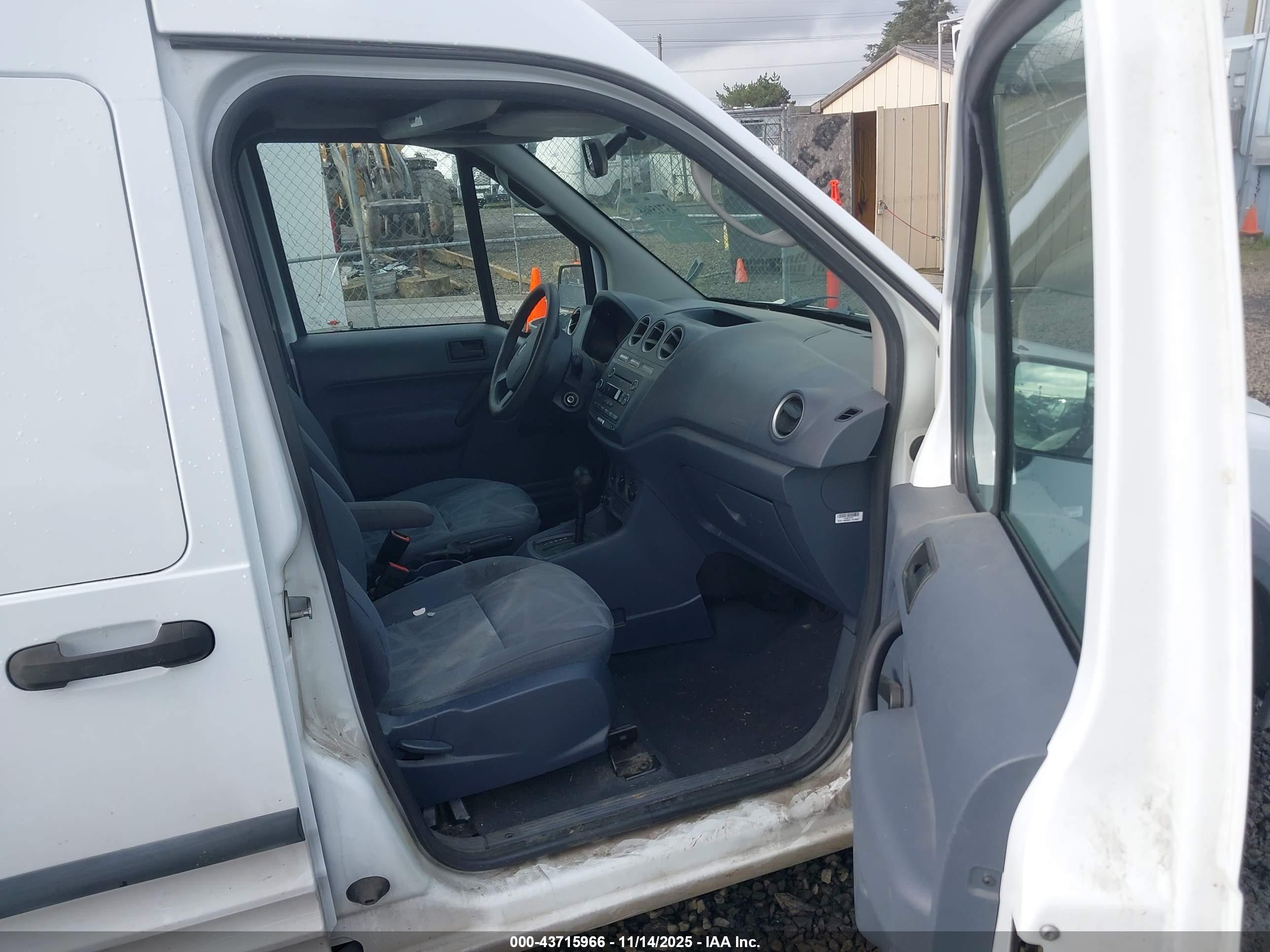 FORD TRANSIT image 5