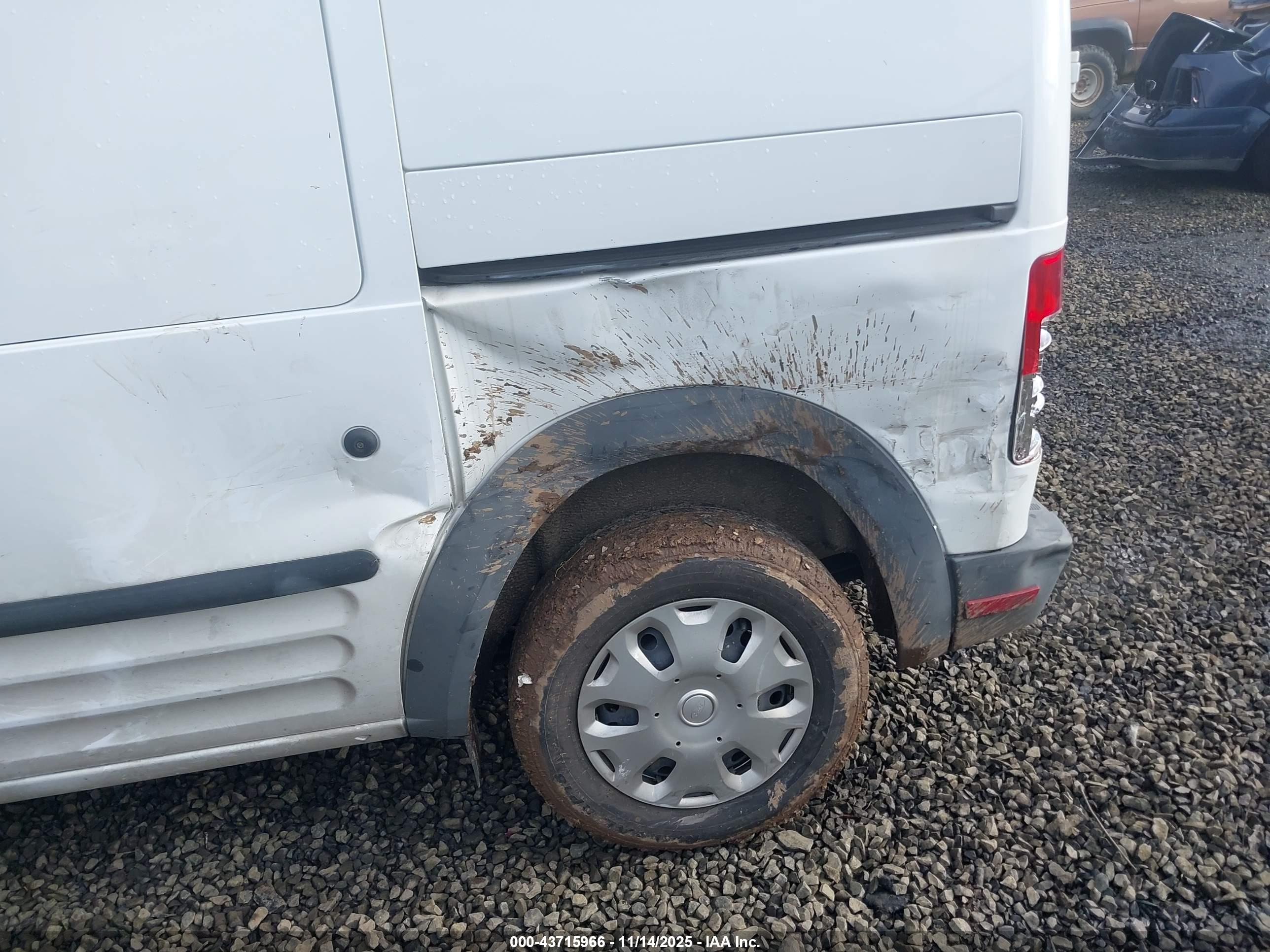 FORD TRANSIT image 6