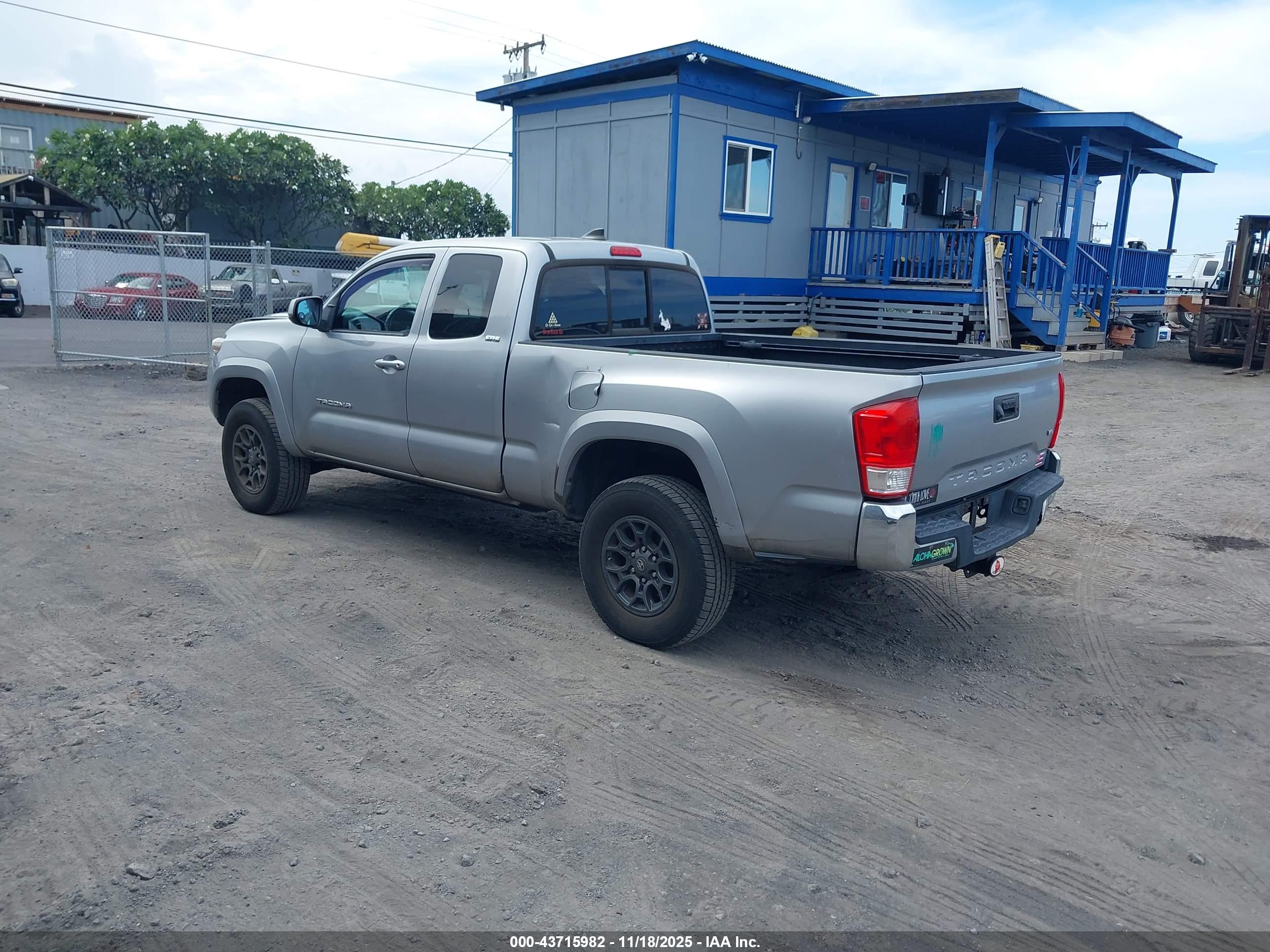 TOYOTA TACOMA image 3