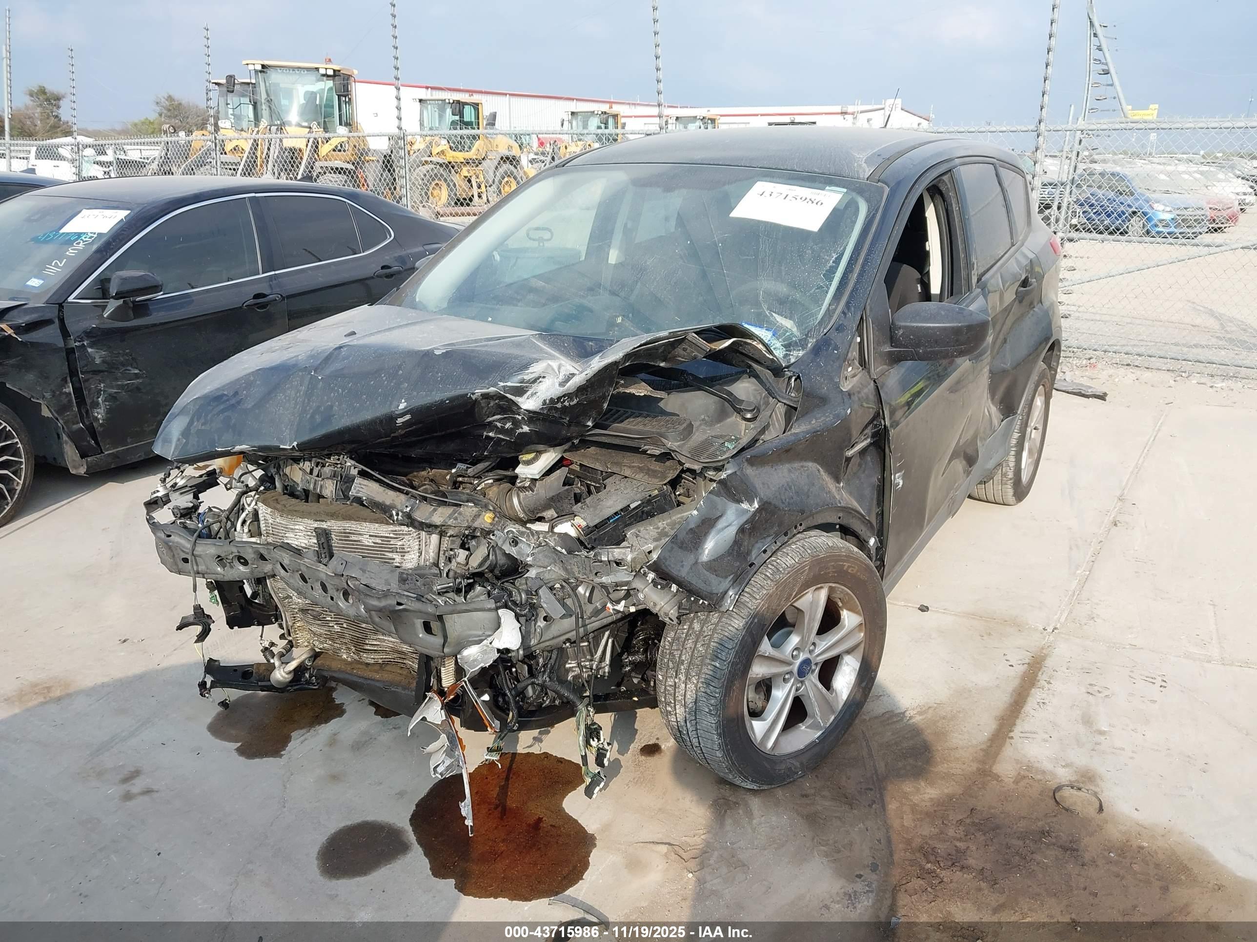 FORD ESCAPE image 2