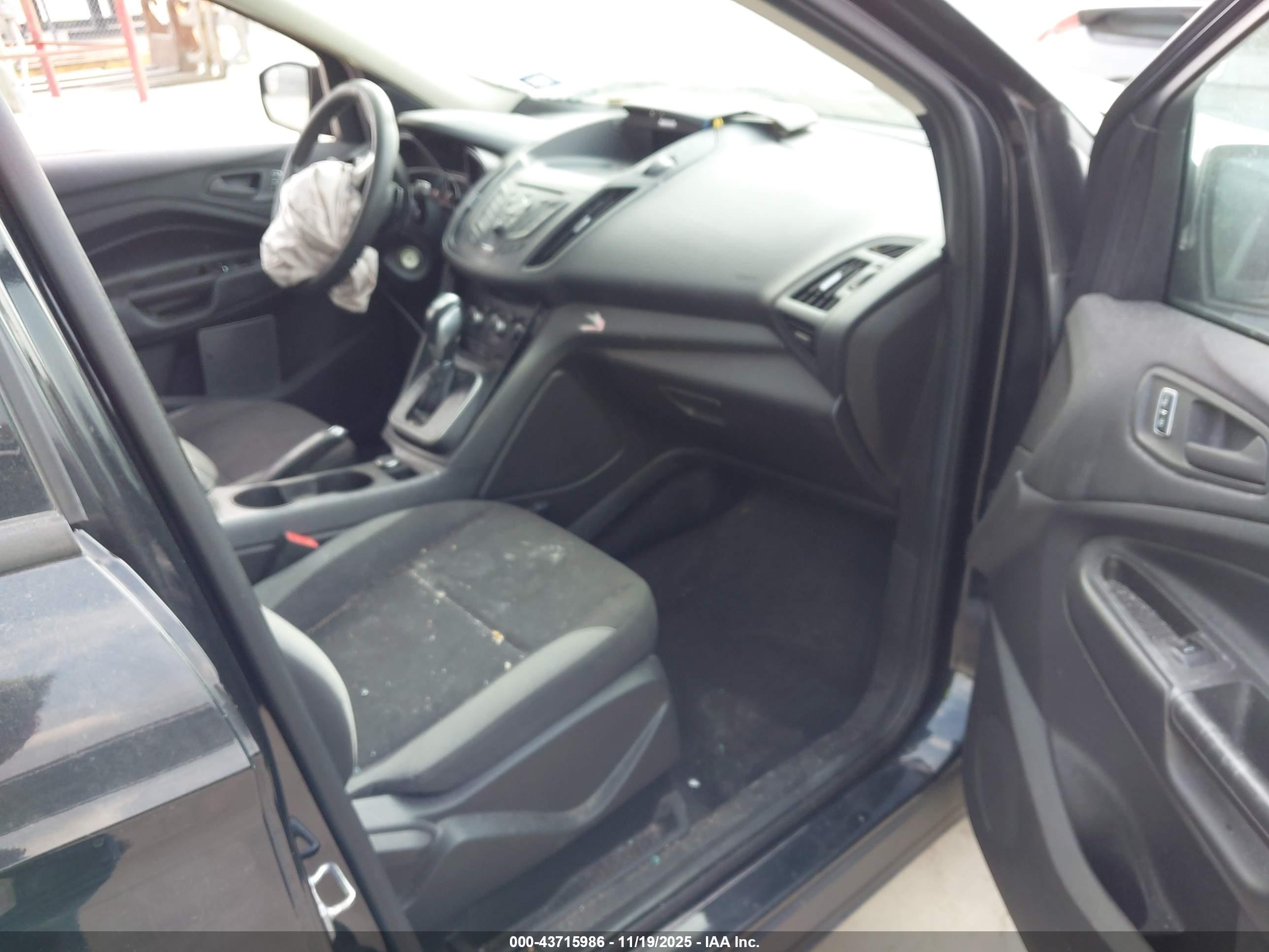 FORD ESCAPE image 5