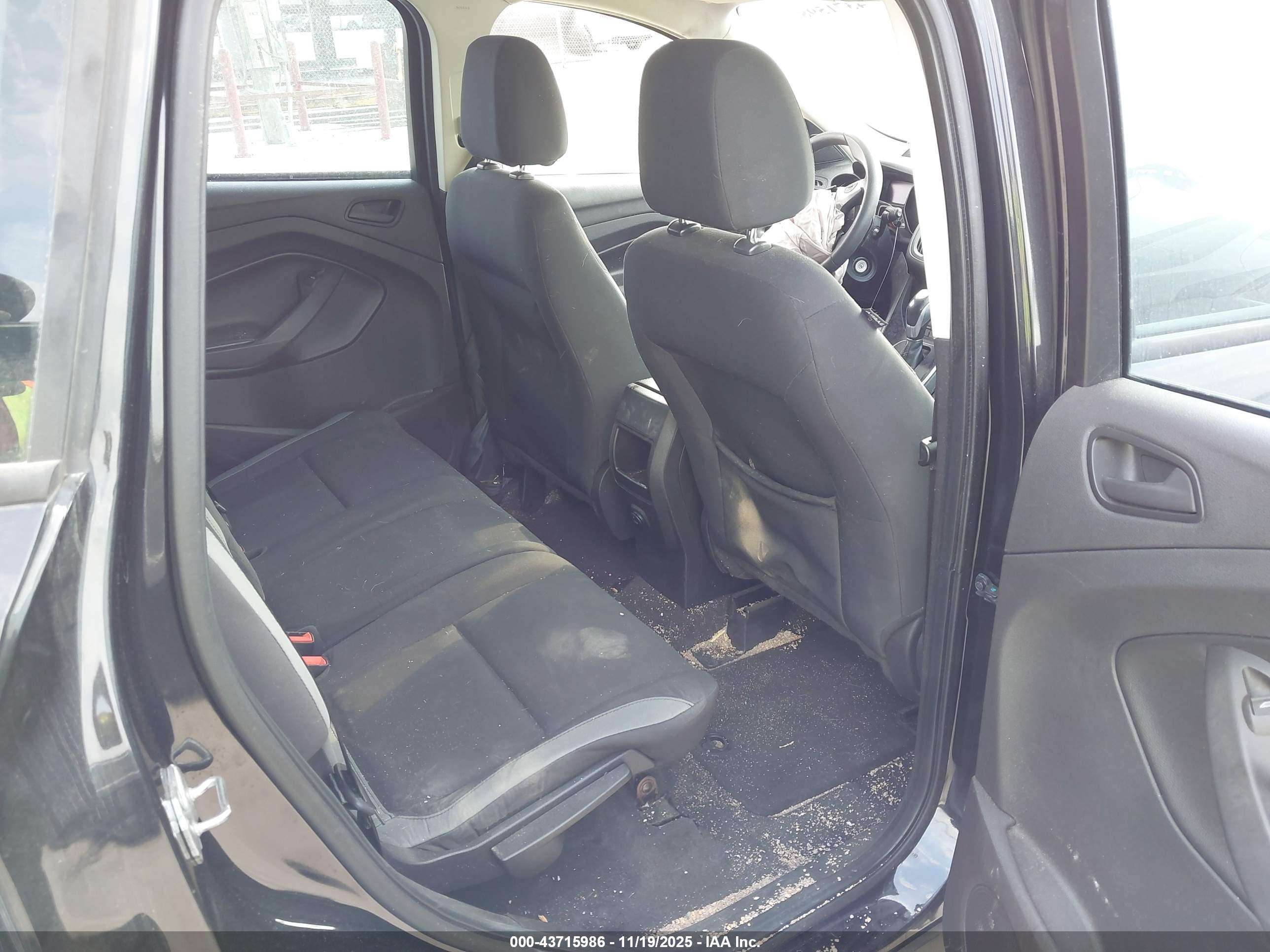 FORD ESCAPE image 8