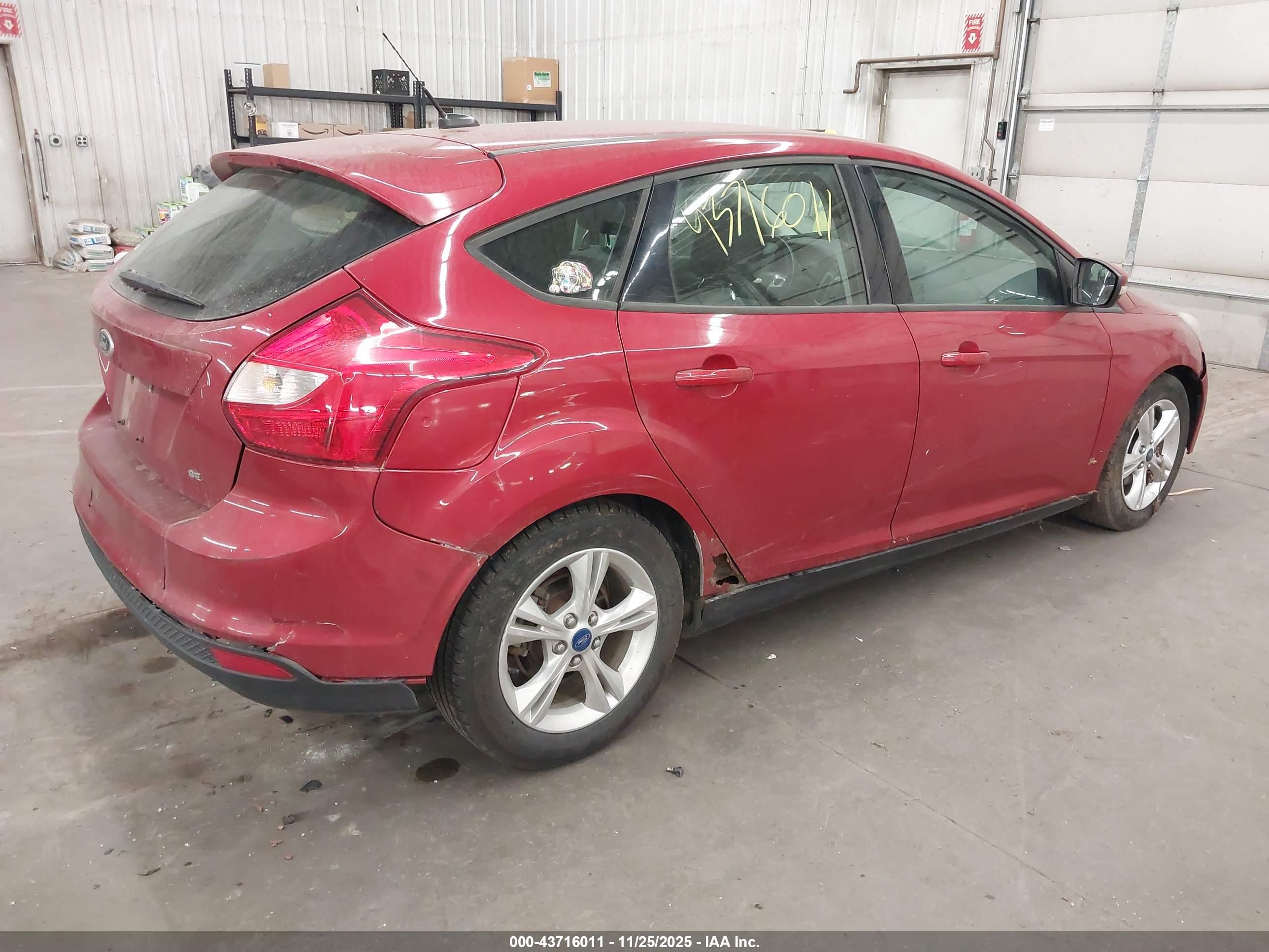 FORD FOCUS image 4