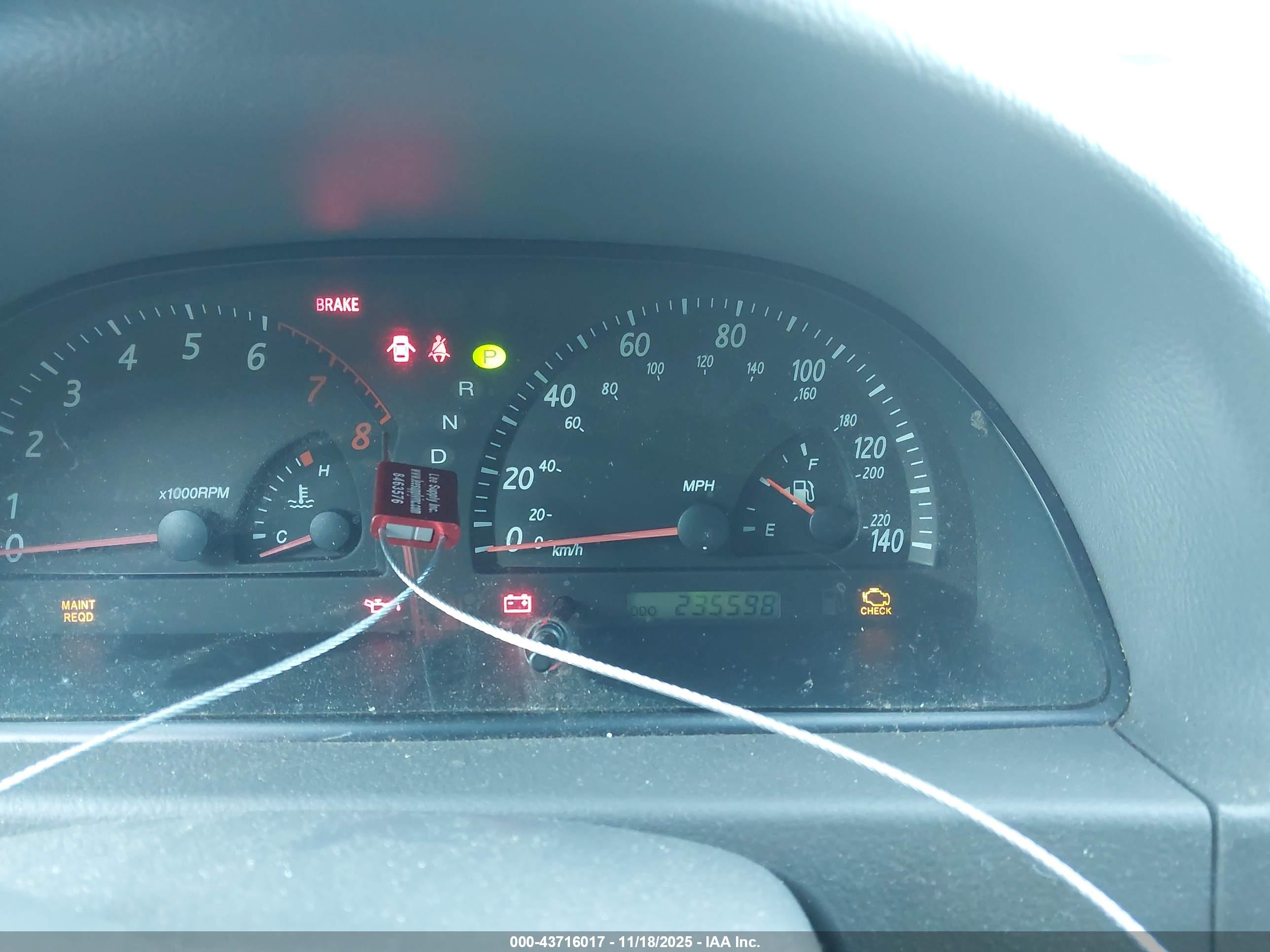 TOYOTA CAMRY image 7