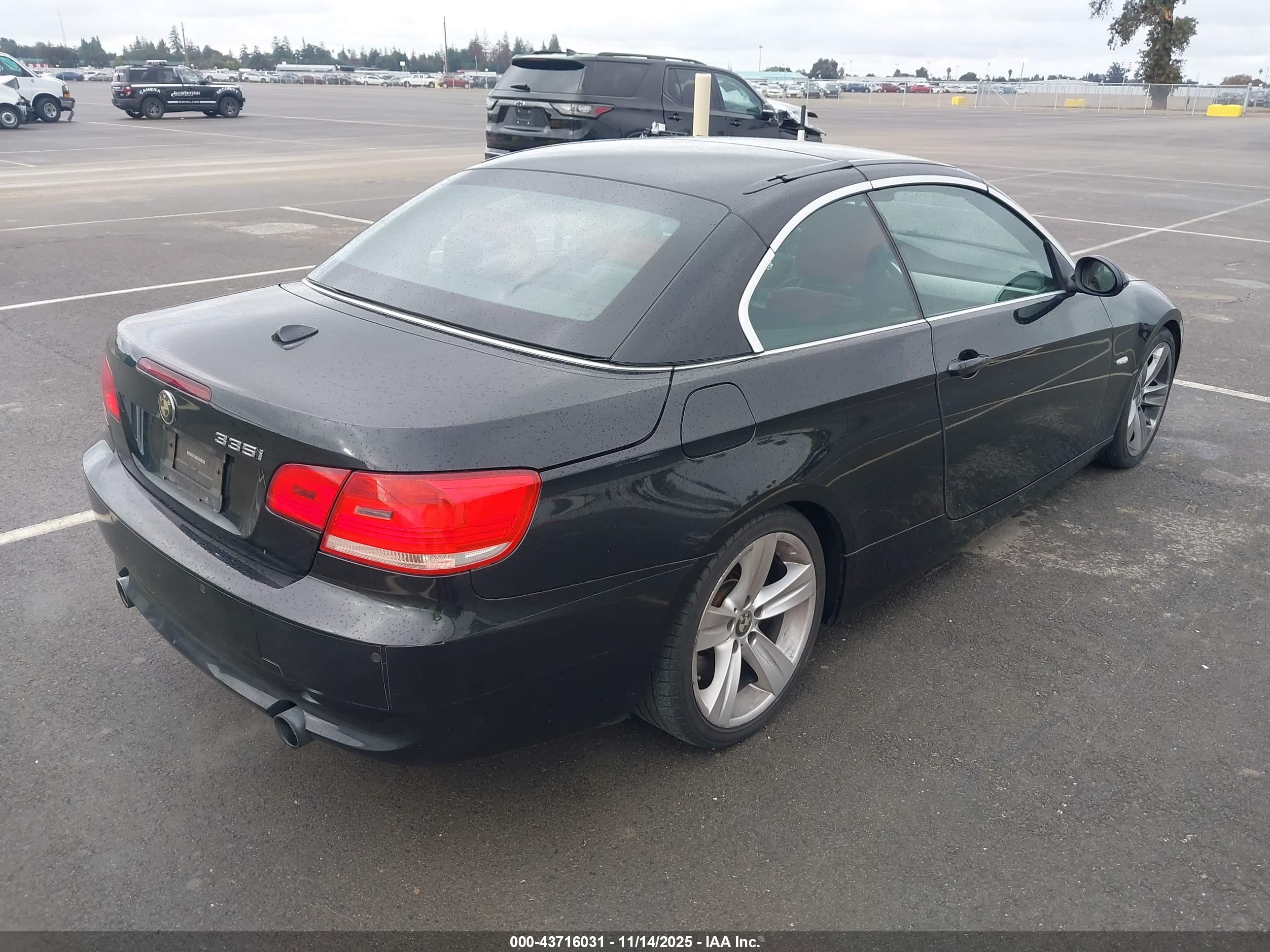 BMW 335I image 4