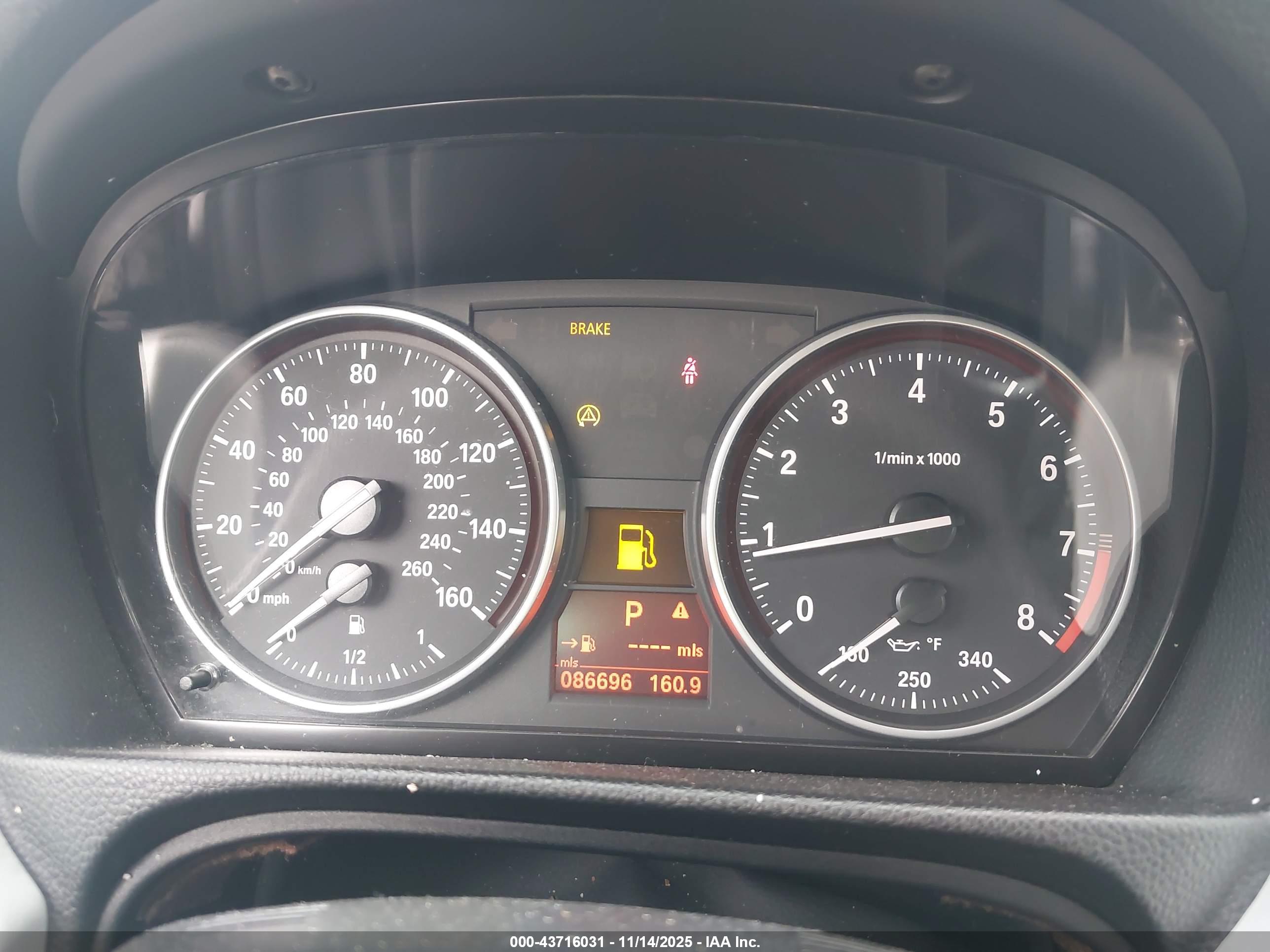 BMW 335I image 7