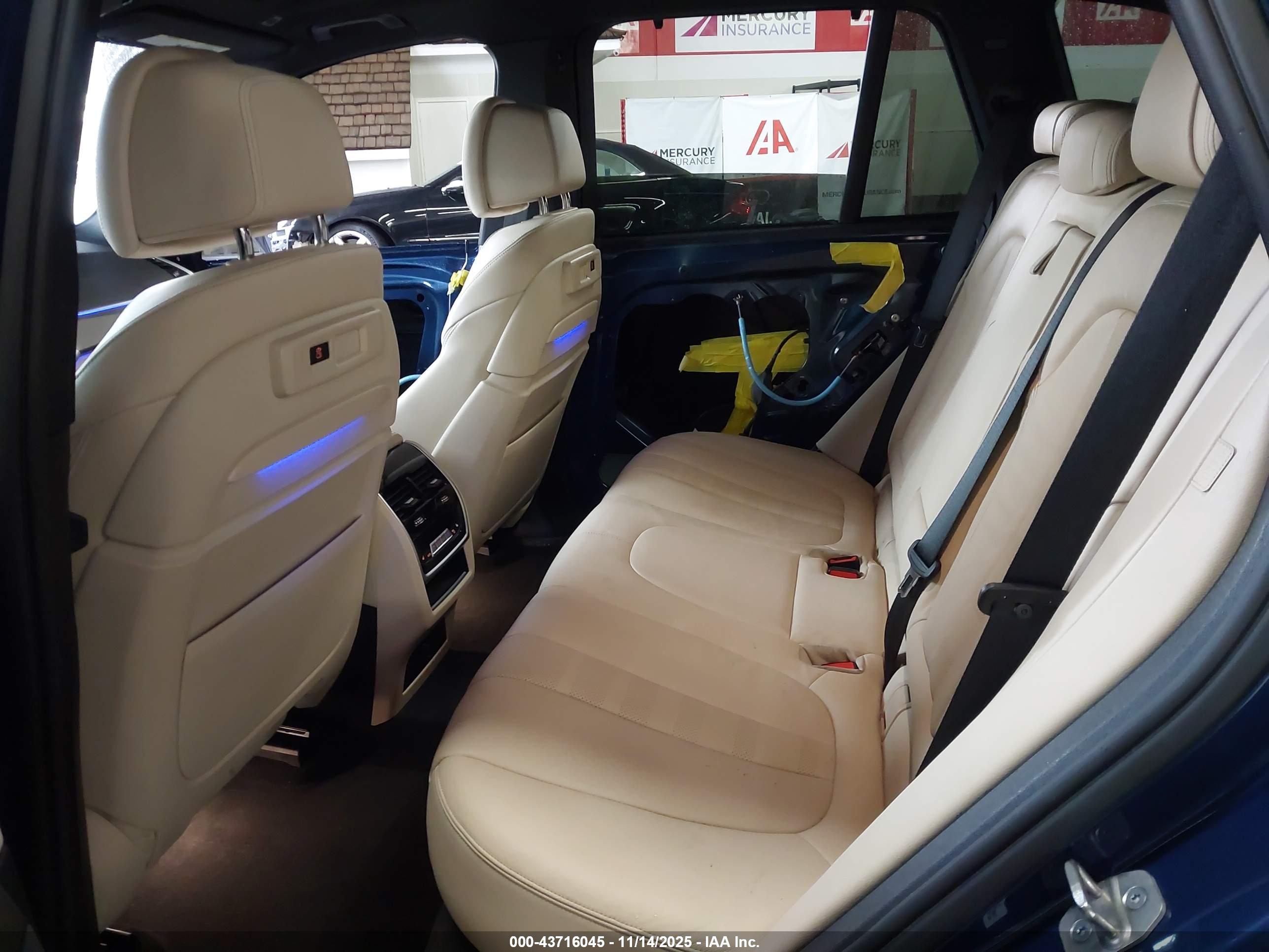 BMW X5 image 8
