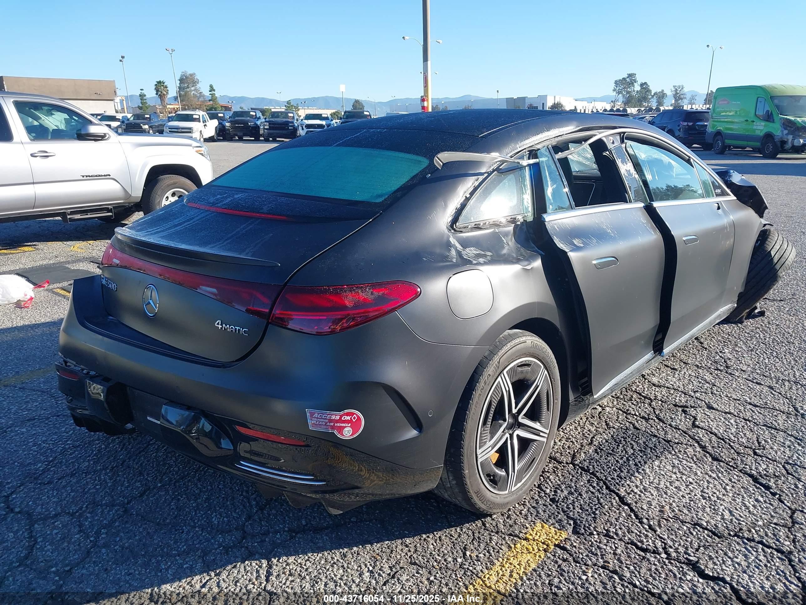 MERCEDES-BENZ EQE image 4