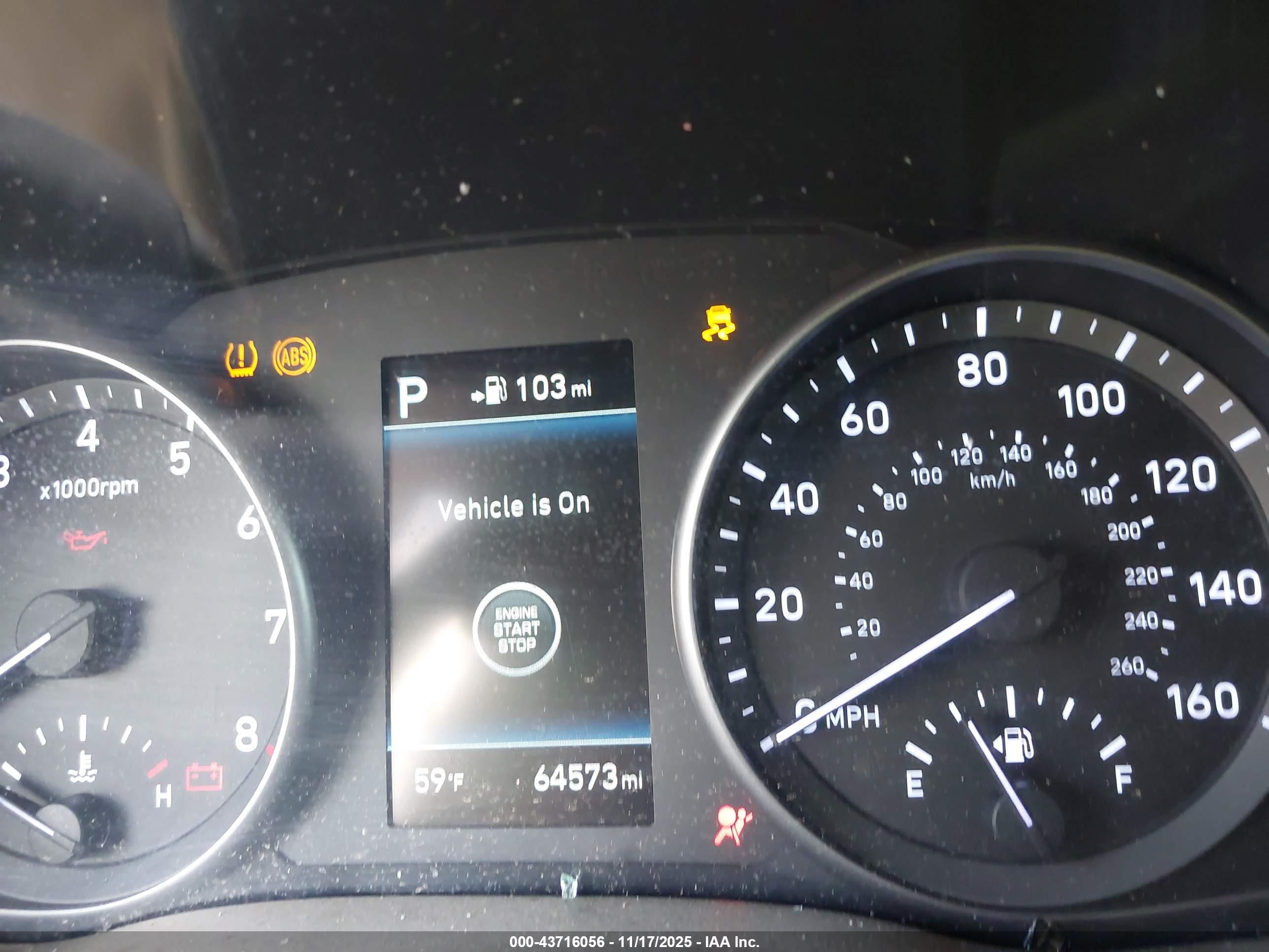 HYUNDAI ELANTRA image 7