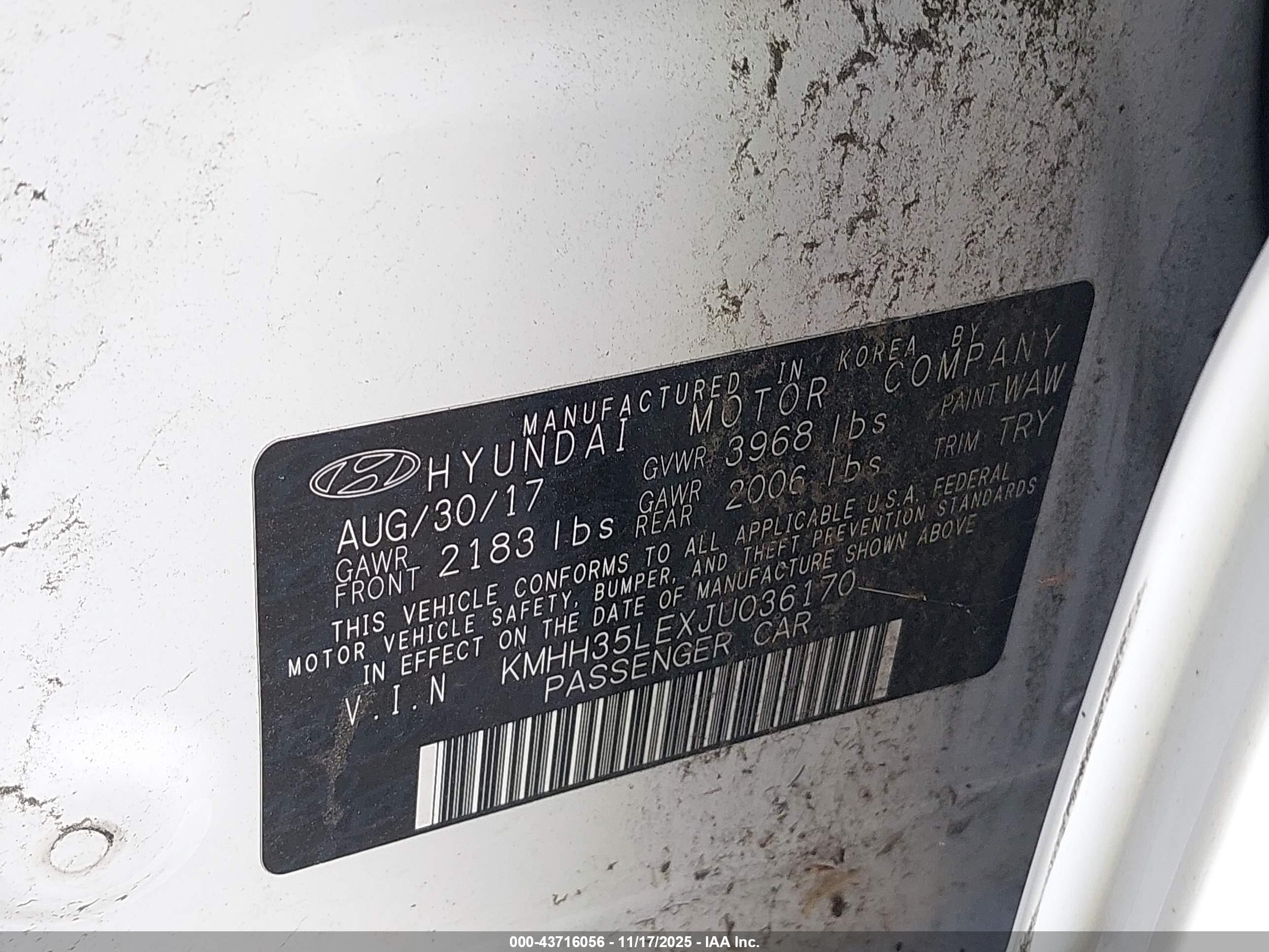 HYUNDAI ELANTRA image 9