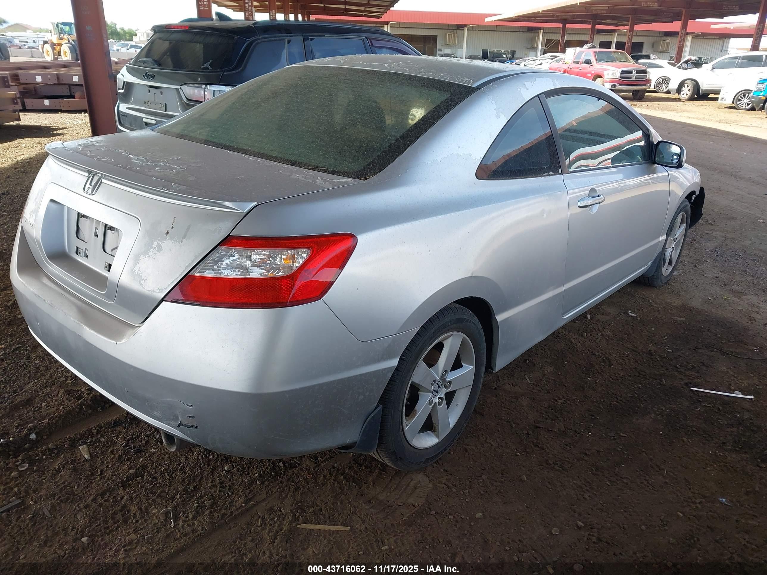 HONDA CIVIC image 4