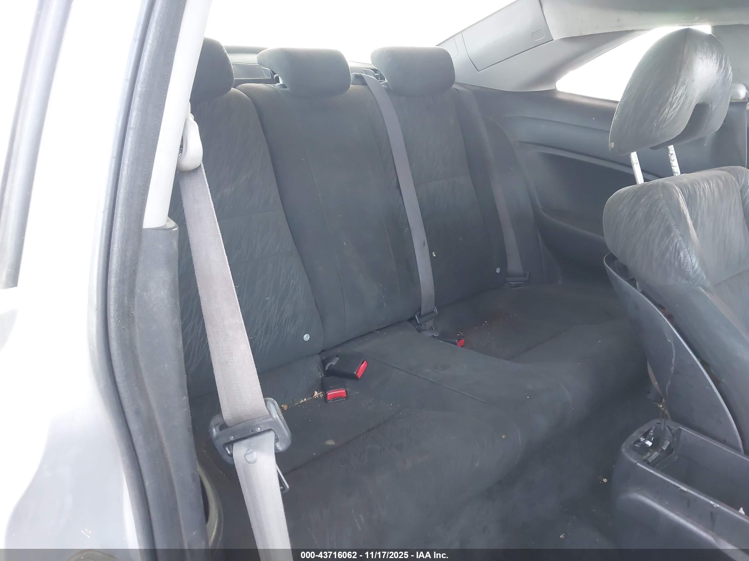 HONDA CIVIC image 8