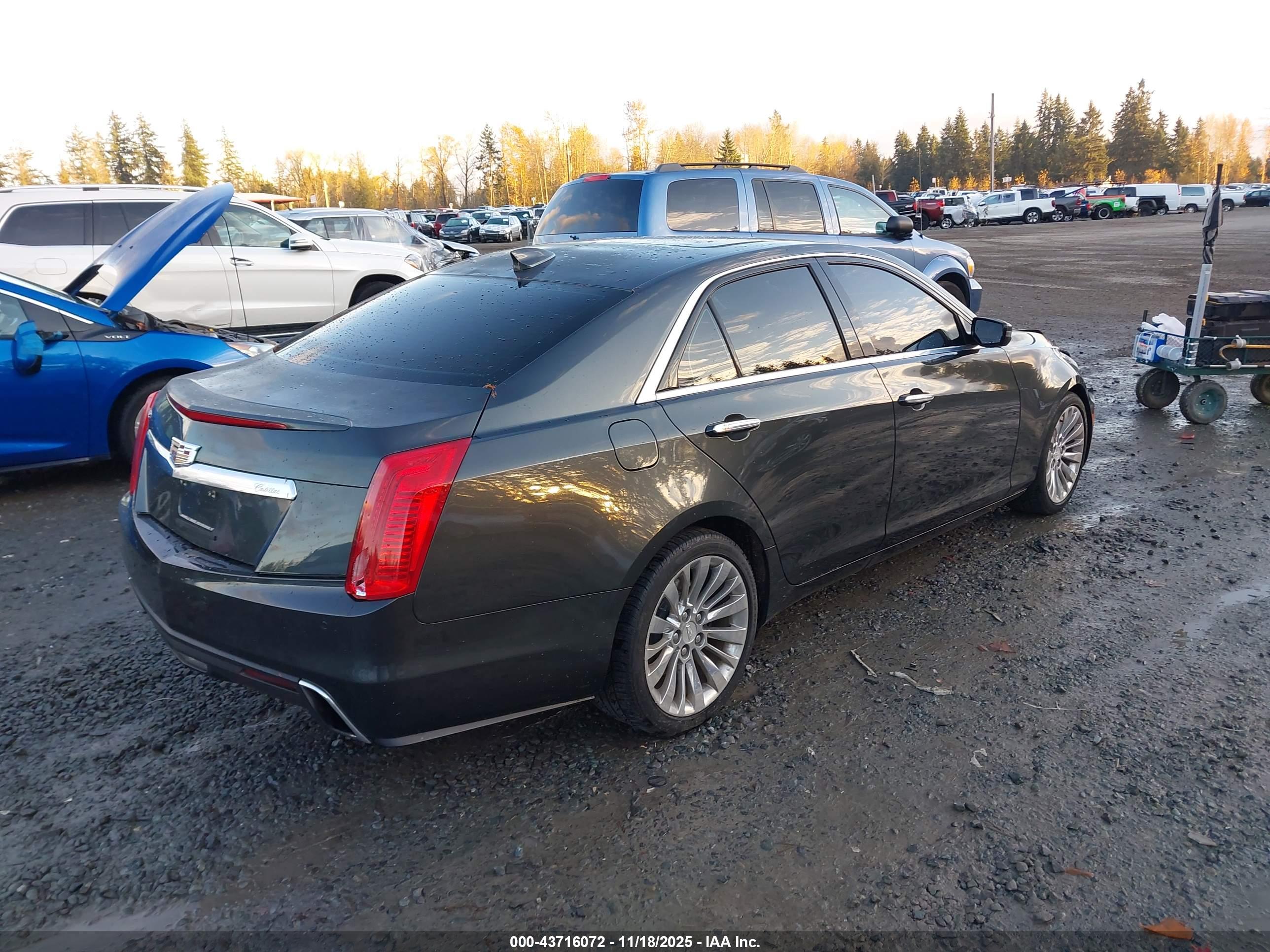 CADILLAC CTS image 4