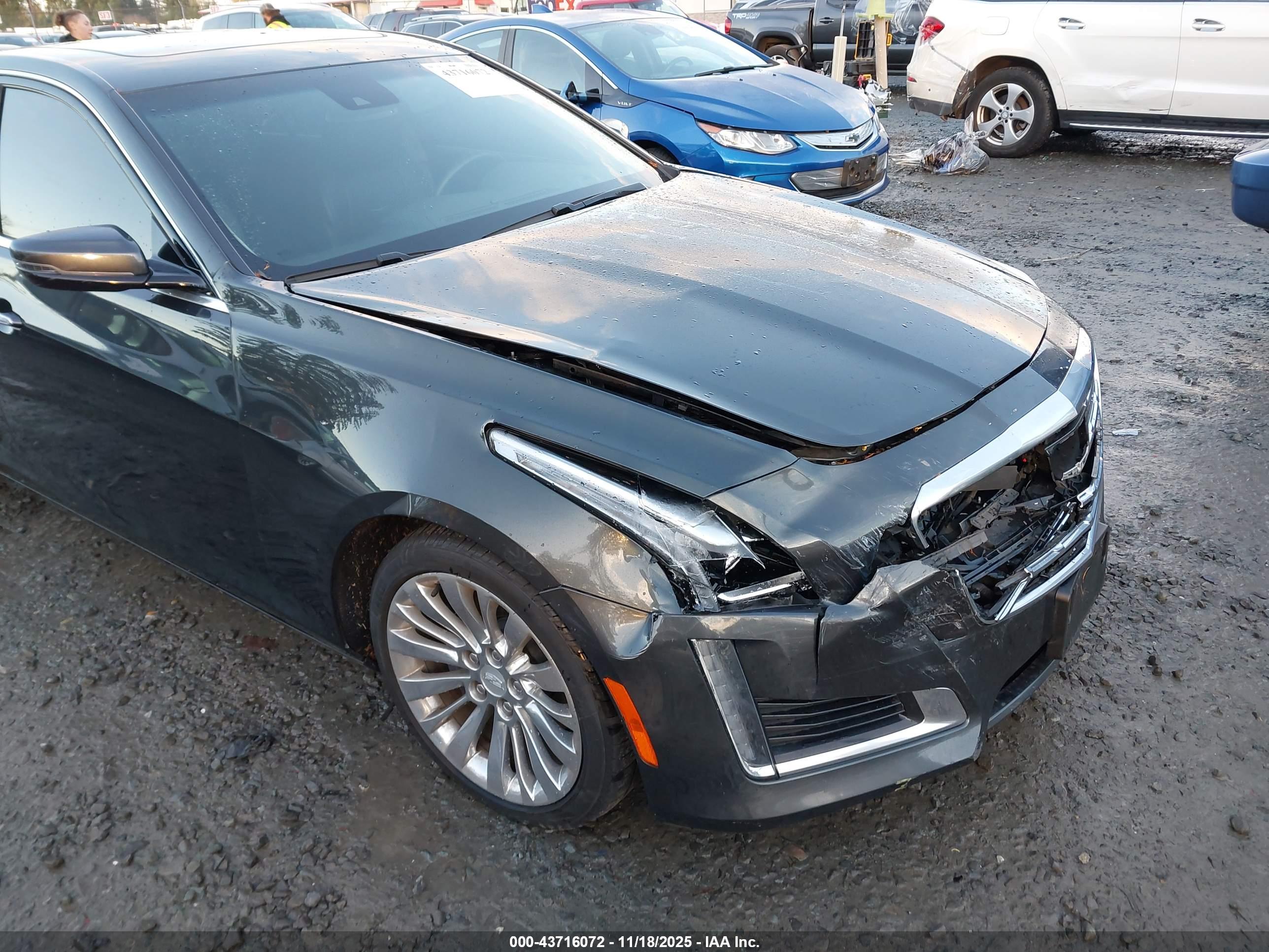 CADILLAC CTS image 6